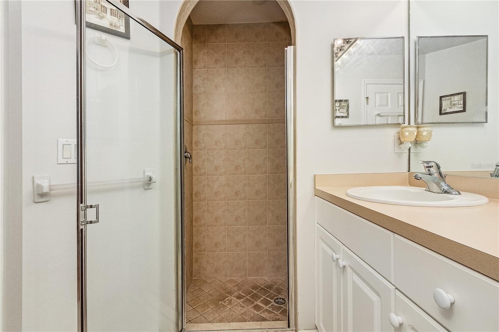 810 SW 10TH PL, CAPE CORAL, FL, 33991