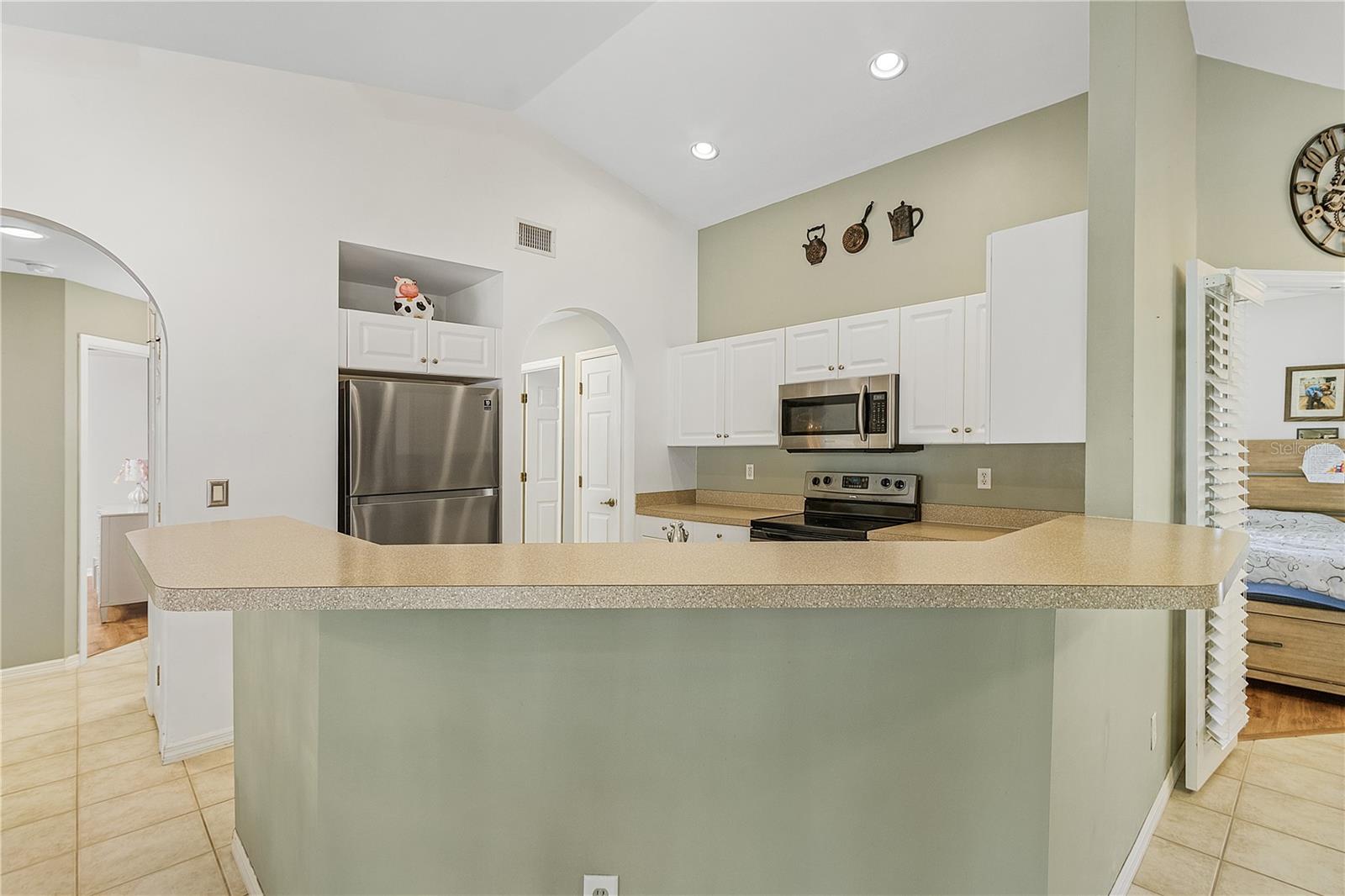810 SW 10TH PL, CAPE CORAL, FL, 33991