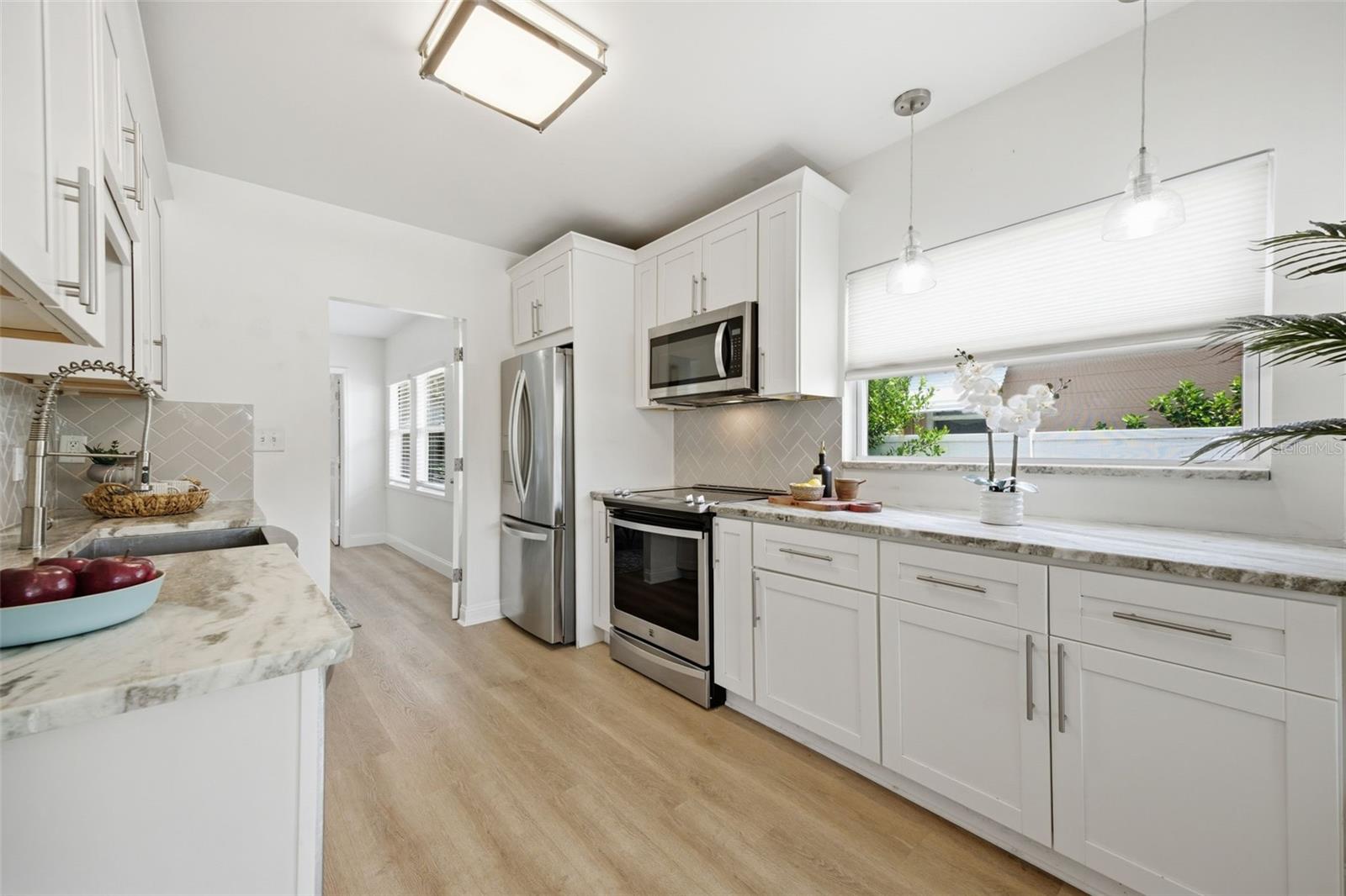 1337 34TH AVE N, ST PETERSBURG, FL, 33704
