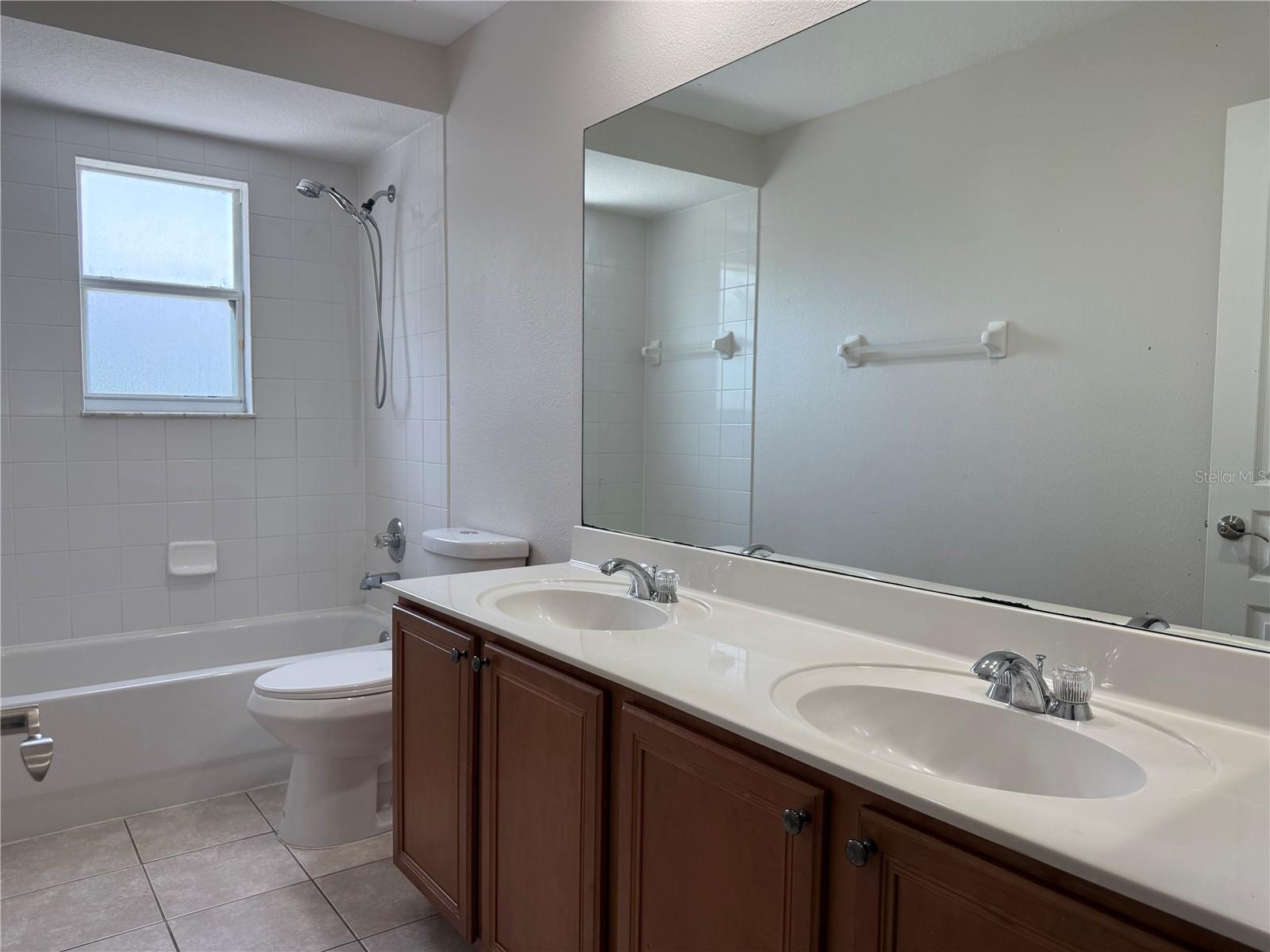 345 BEACON POINTE DR, OCOEE, FL, 34761