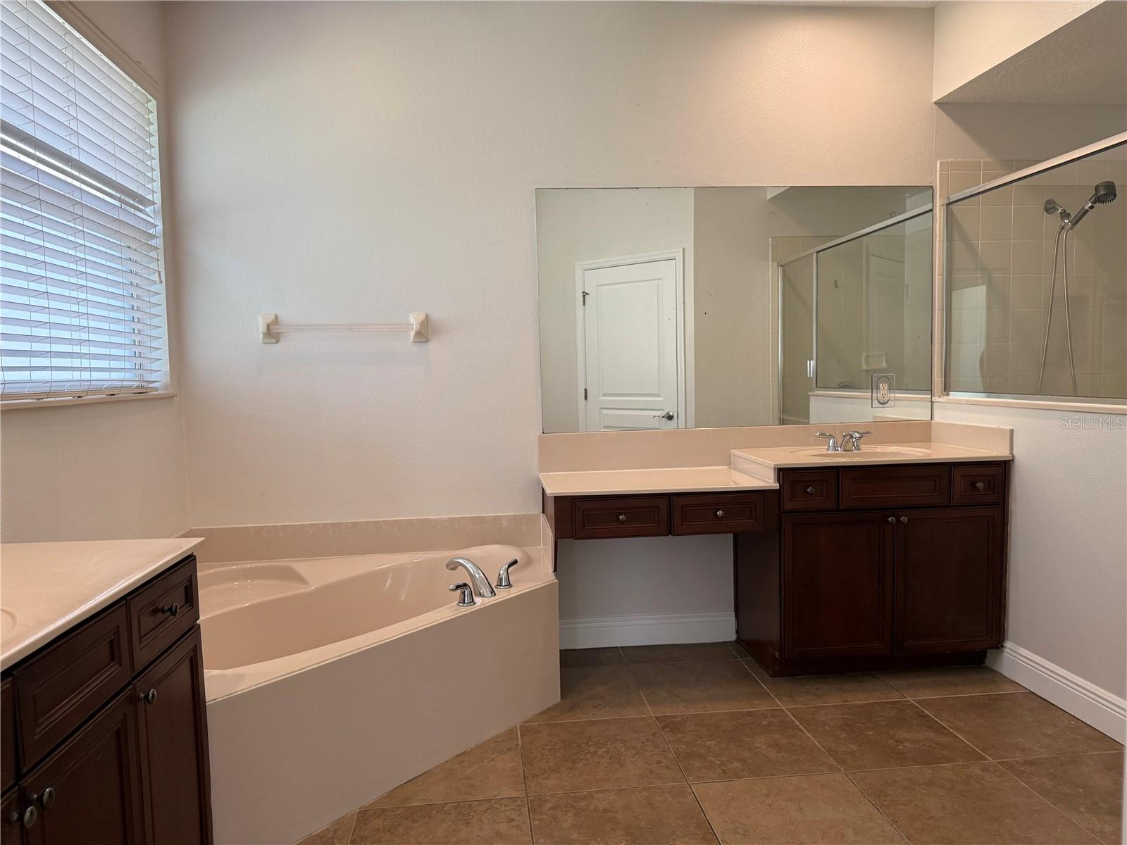 345 BEACON POINTE DR, OCOEE, FL, 34761