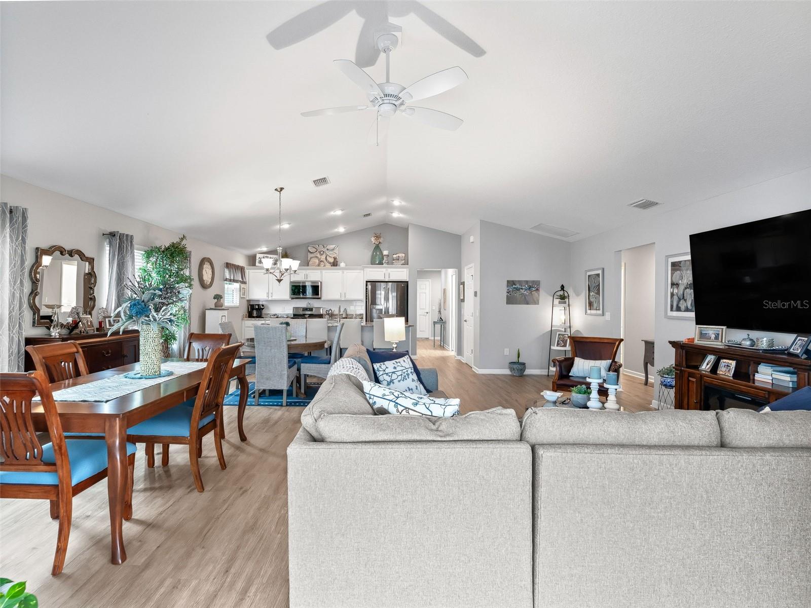 5672 GRIMES CT, THE VILLAGES, FL, 32163