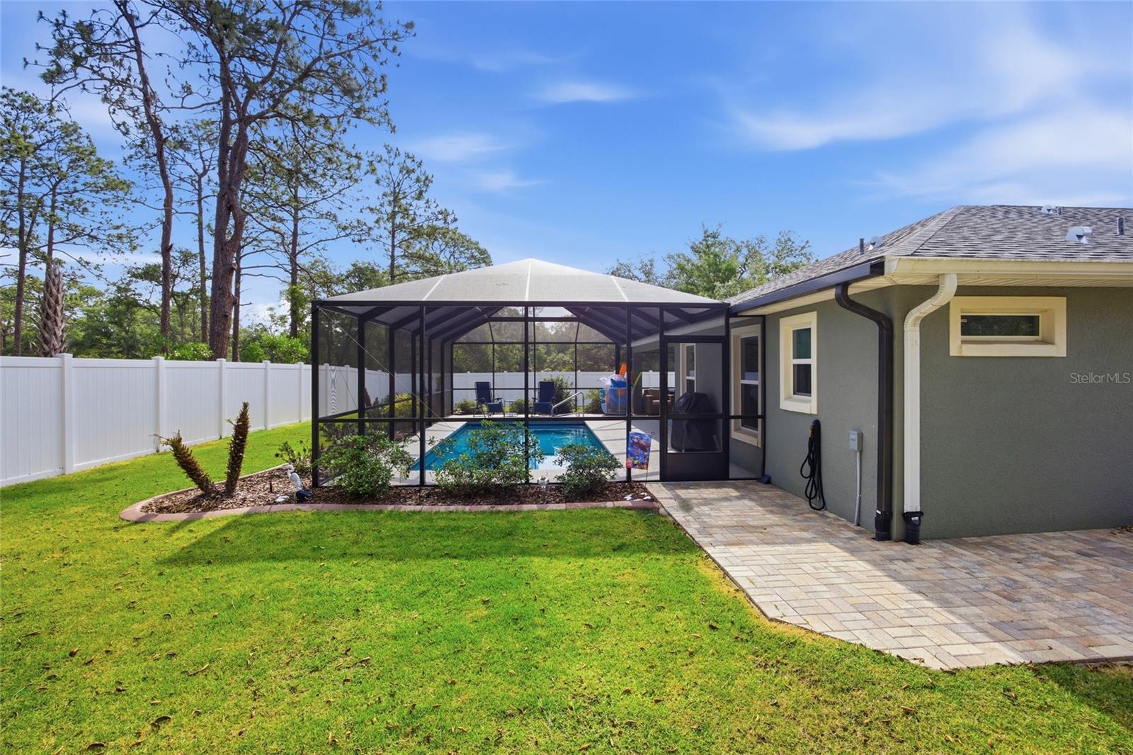 141 FISHER WAY, OCKLAWAHA, FL, 32179