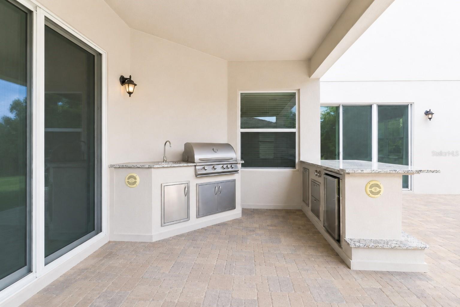 30271 SOUTHERN WOOD COURT, WESLEY CHAPEL, FL, 33543