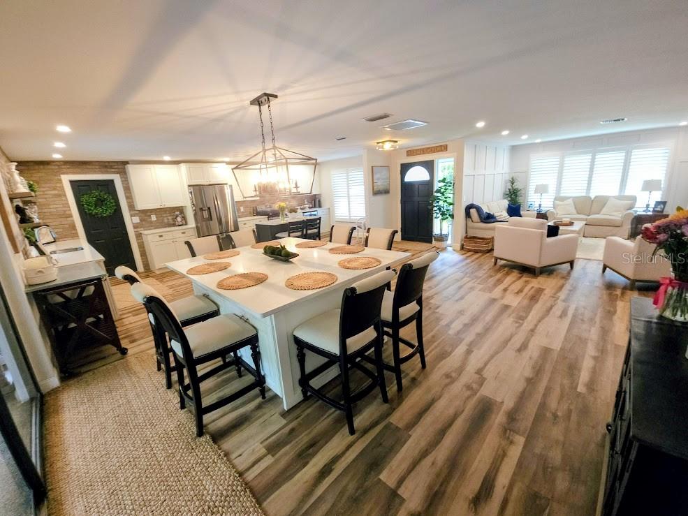 2186 OAK GROVE DR, CLEARWATER, FL, 33764