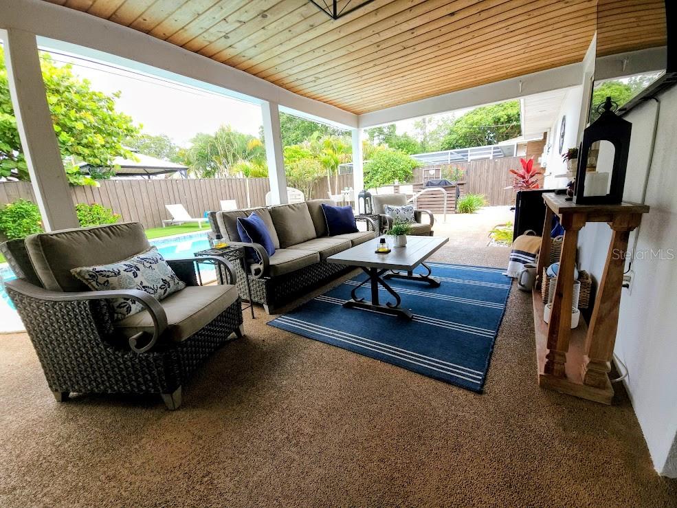 2186 OAK GROVE DR, CLEARWATER, FL, 33764