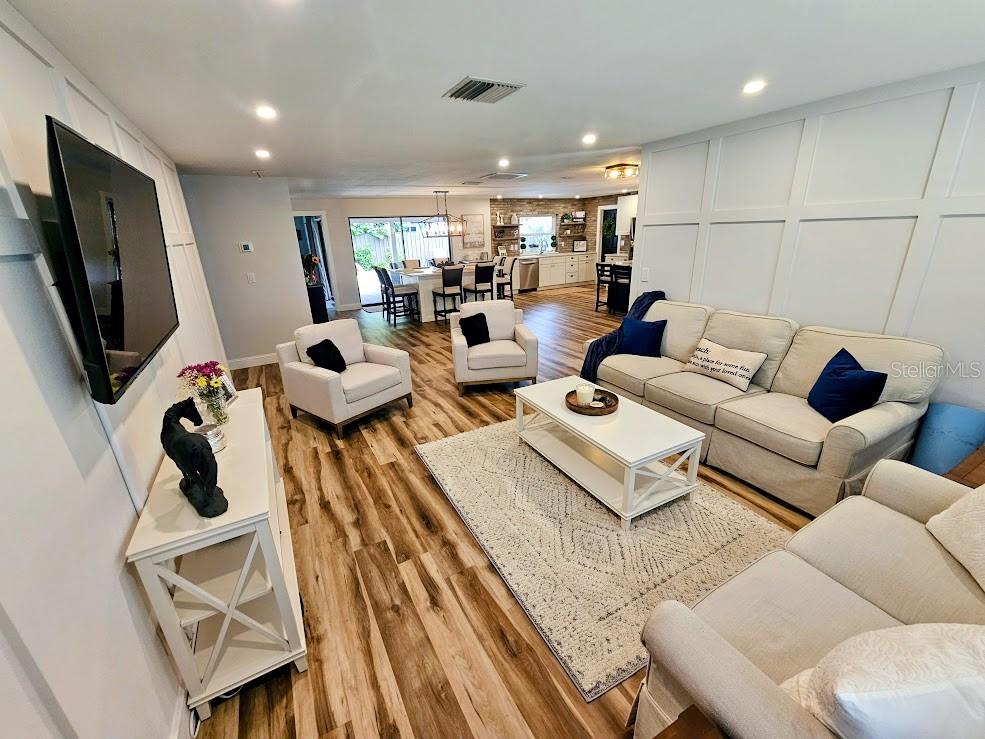 2186 OAK GROVE DR, CLEARWATER, FL, 33764