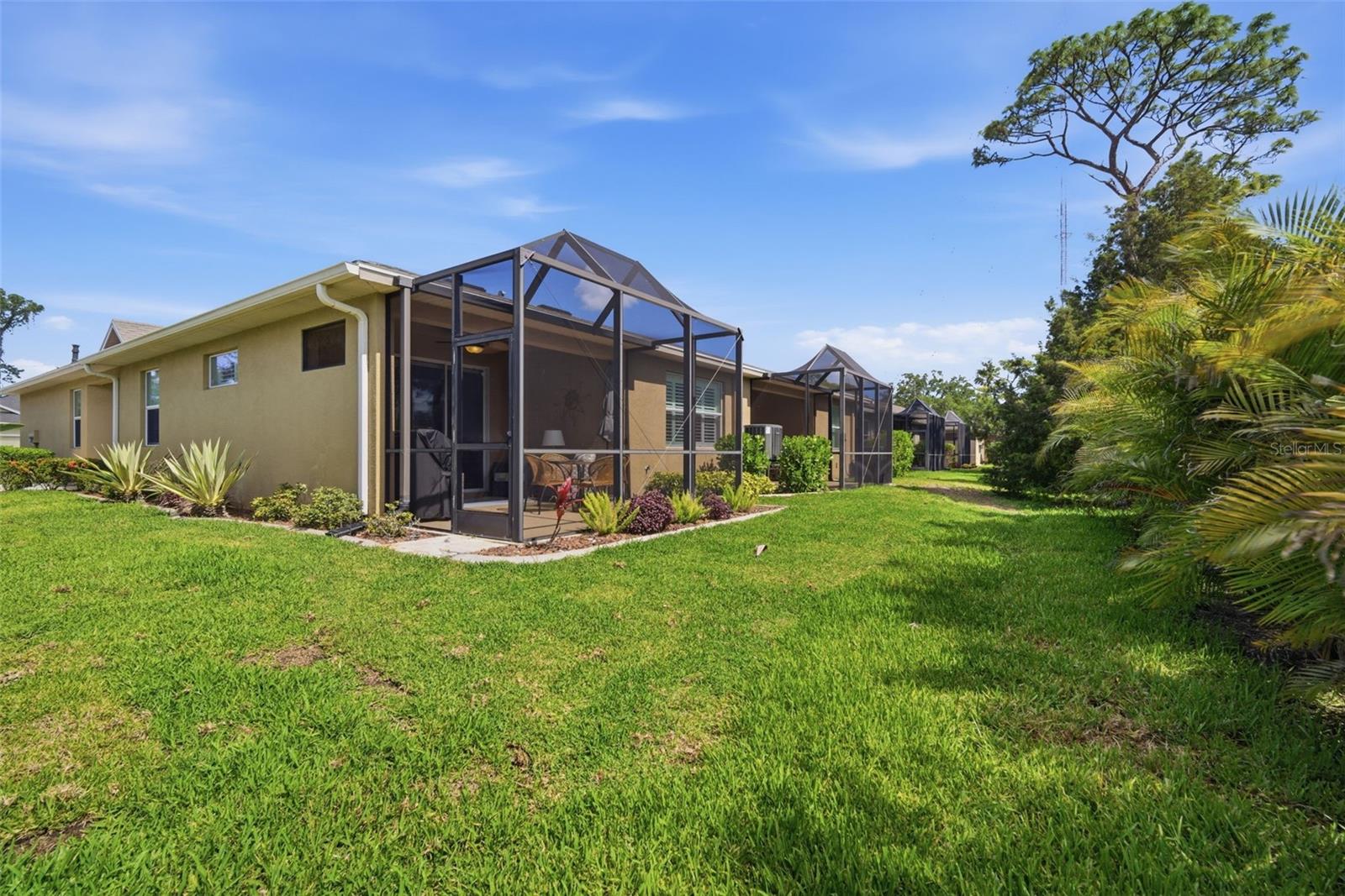 8111 PINE CREST ST, SEMINOLE, FL, 33777