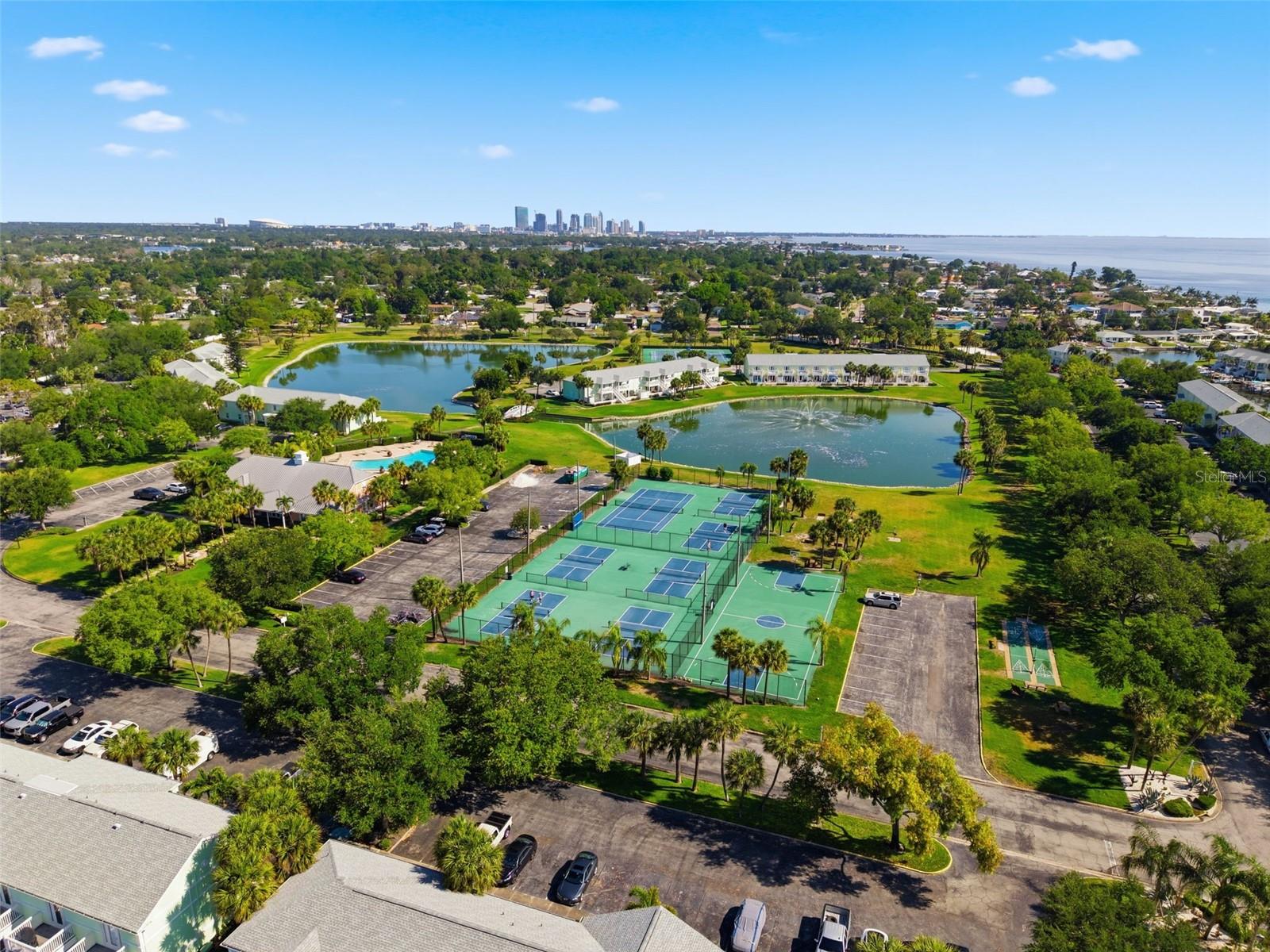 5280 COQUINA KEY DR SE #A furnished seasonal, ST PETERSBURG, FL, 33705