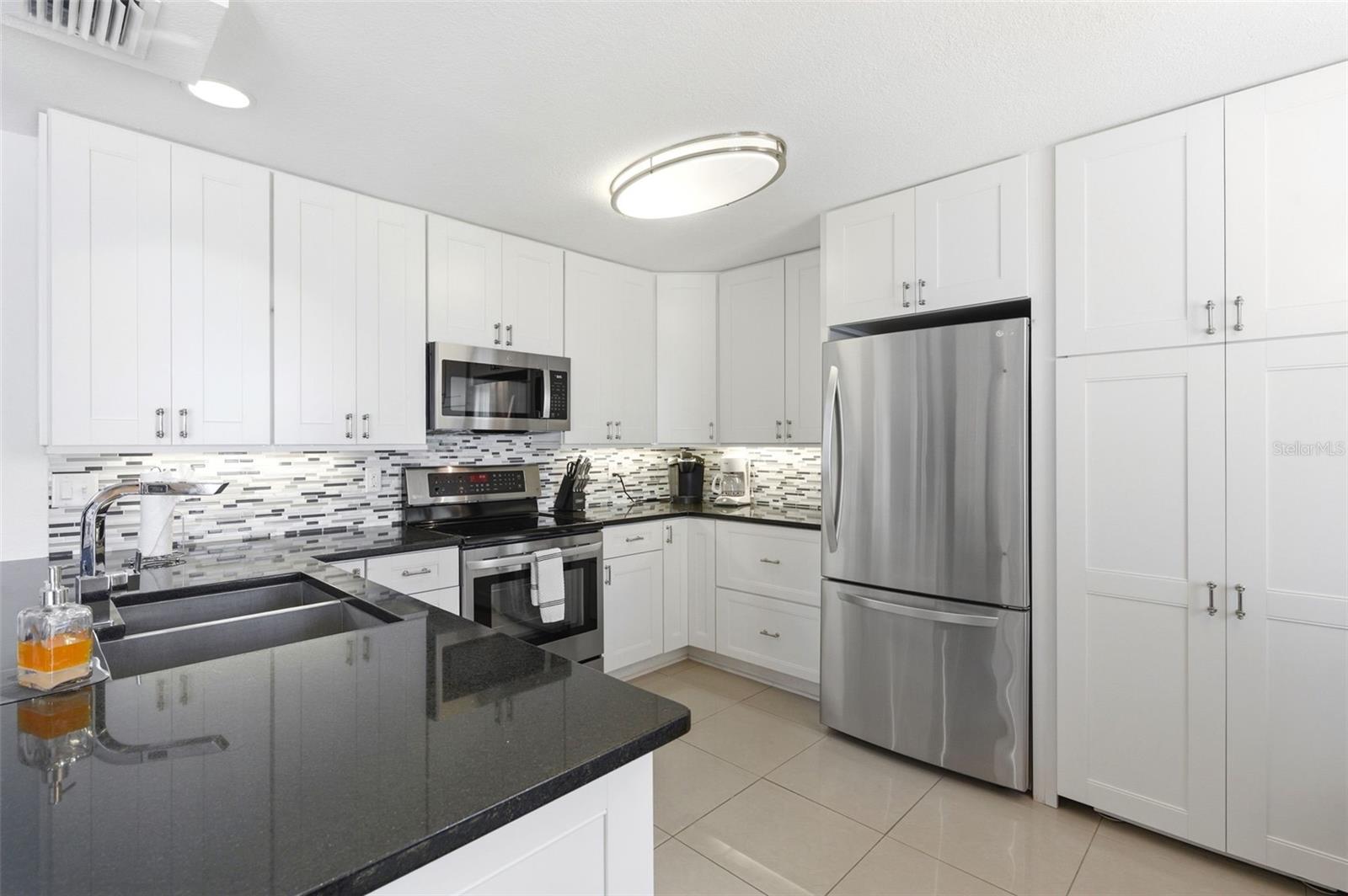 5280 COQUINA KEY DR SE #A furnished seasonal, ST PETERSBURG, FL, 33705