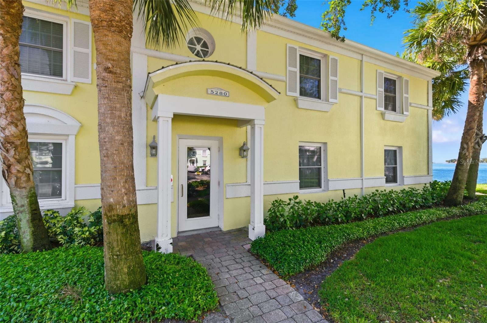 5280 COQUINA KEY DR SE #A furnished seasonal, ST PETERSBURG, FL, 33705