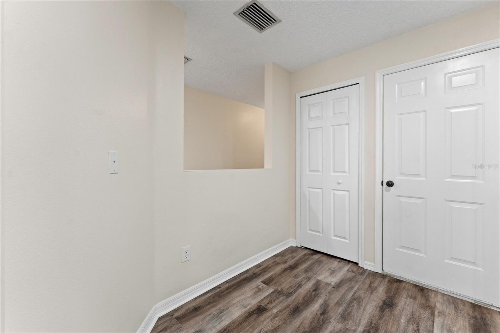 8421 EDGEWATER PLACE BLVD, TAMPA, FL, 33615