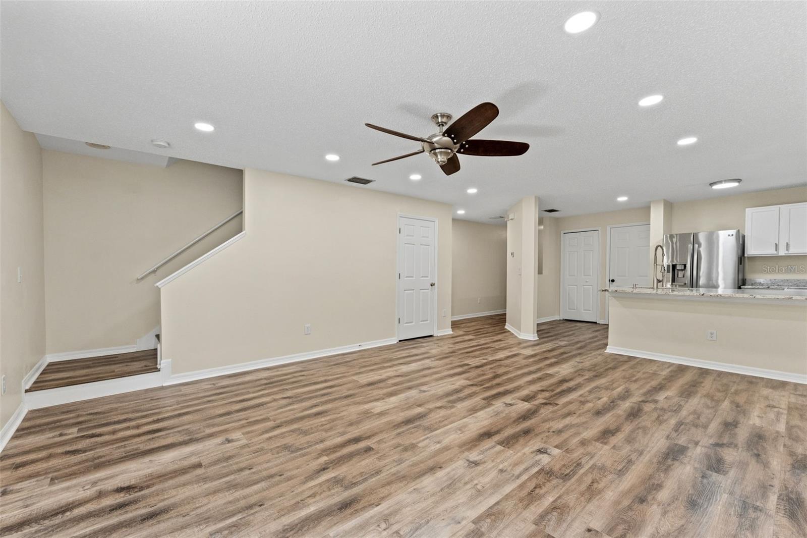8421 EDGEWATER PLACE BLVD, TAMPA, FL, 33615