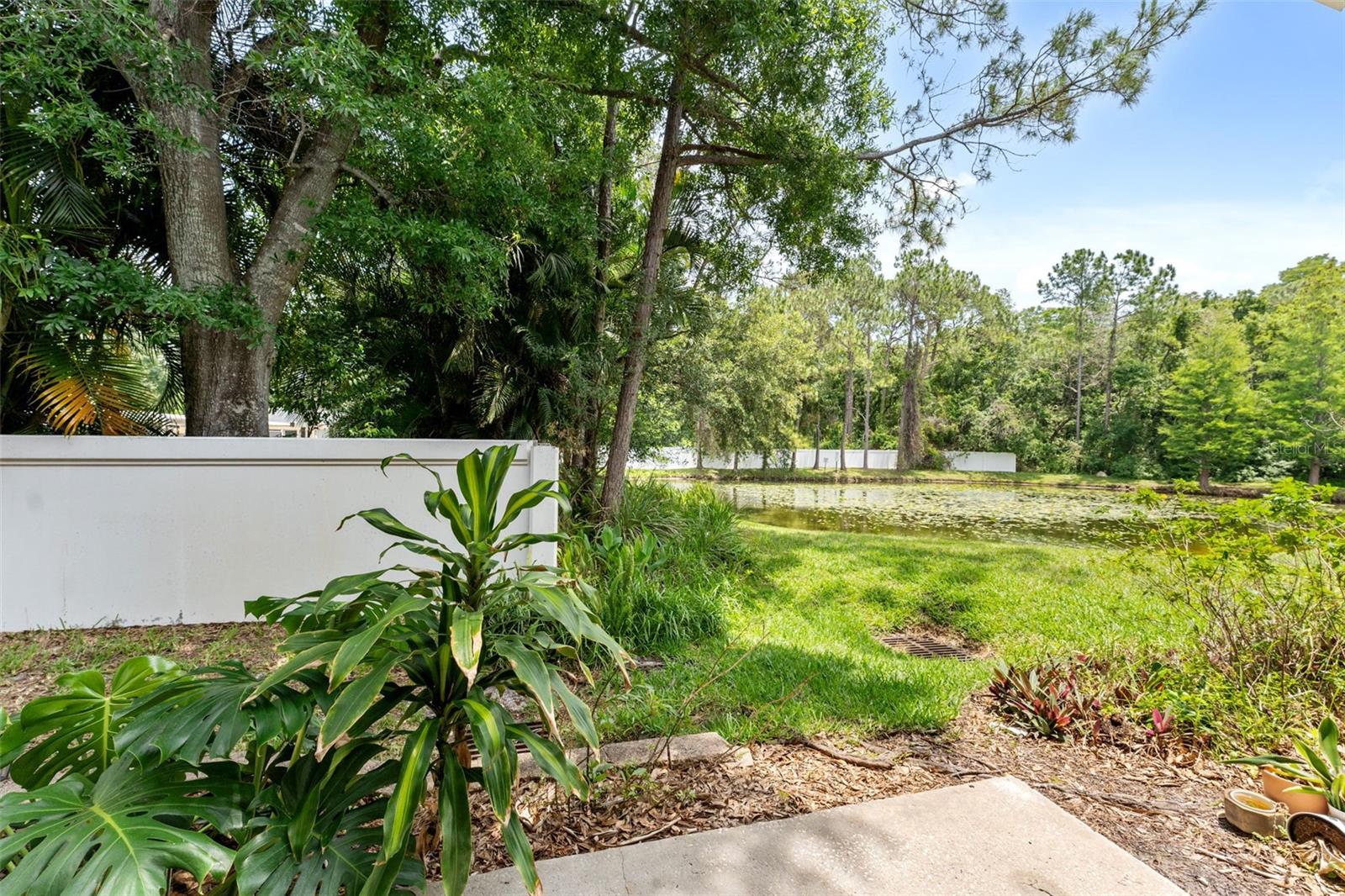 8421 EDGEWATER PLACE BLVD, TAMPA, FL, 33615