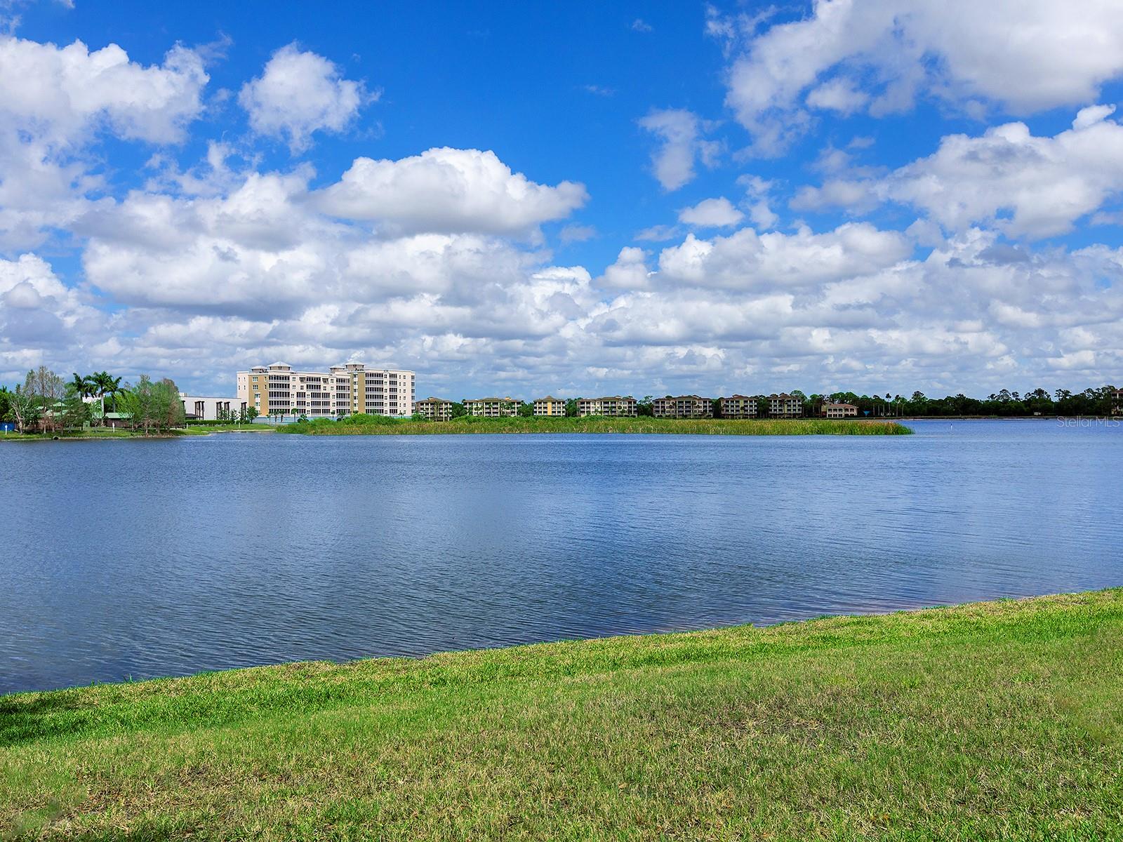 6427 MOORINGS POINT CIR #101, LAKEWOOD RANCH, FL, 34202