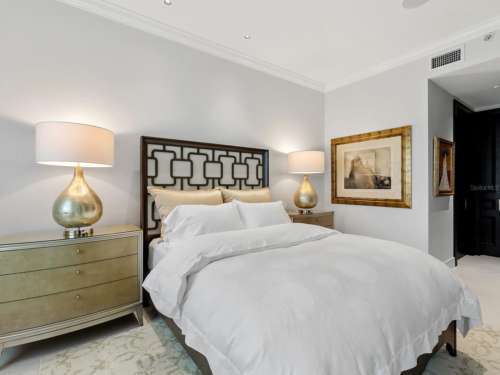 6427 MOORINGS POINT CIR #101, LAKEWOOD RANCH, FL, 34202