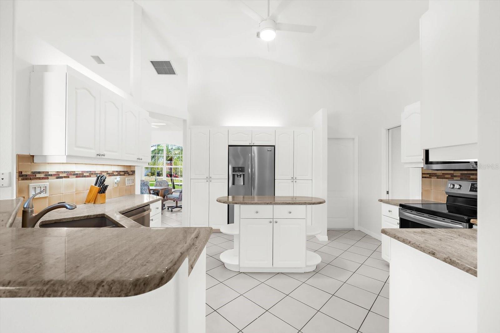 10490 SUNBURY DR, PORT CHARLOTTE, FL, 33981