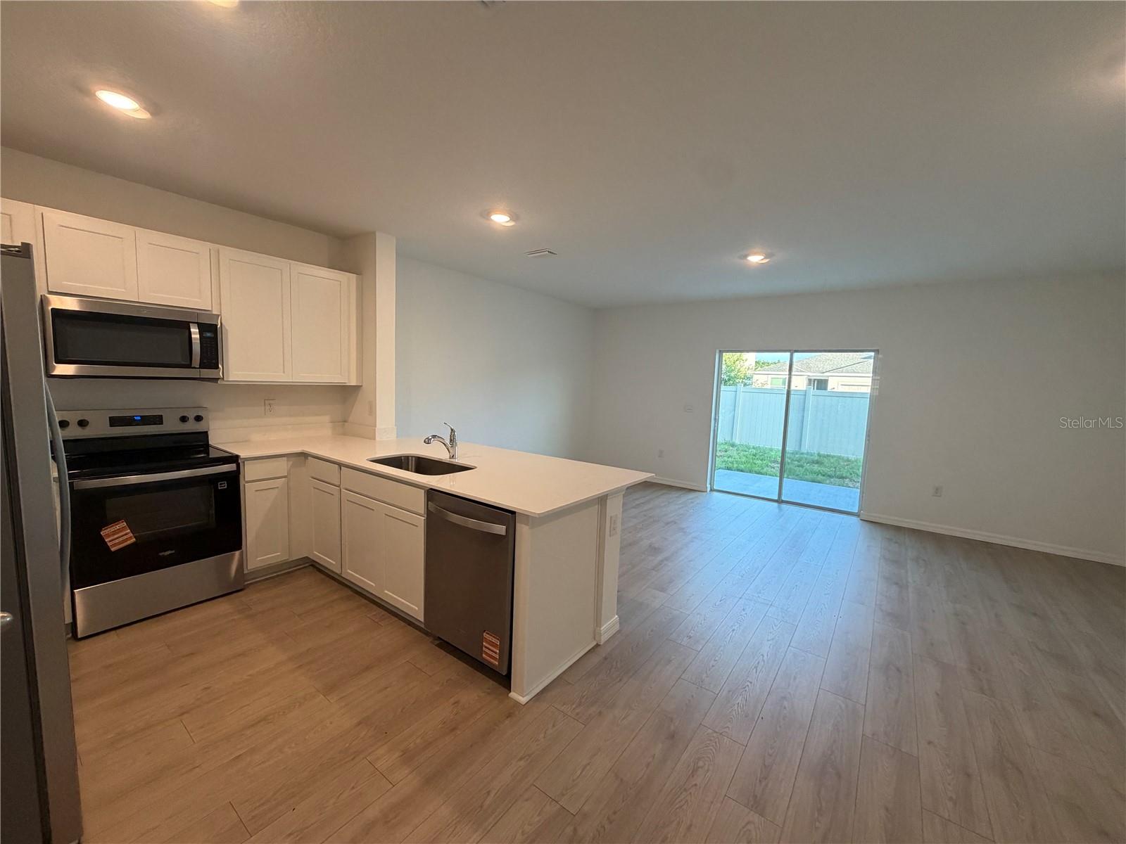 32538 MIDSUMMER NIGHT LN, WESLEY CHAPEL, FL, 33543