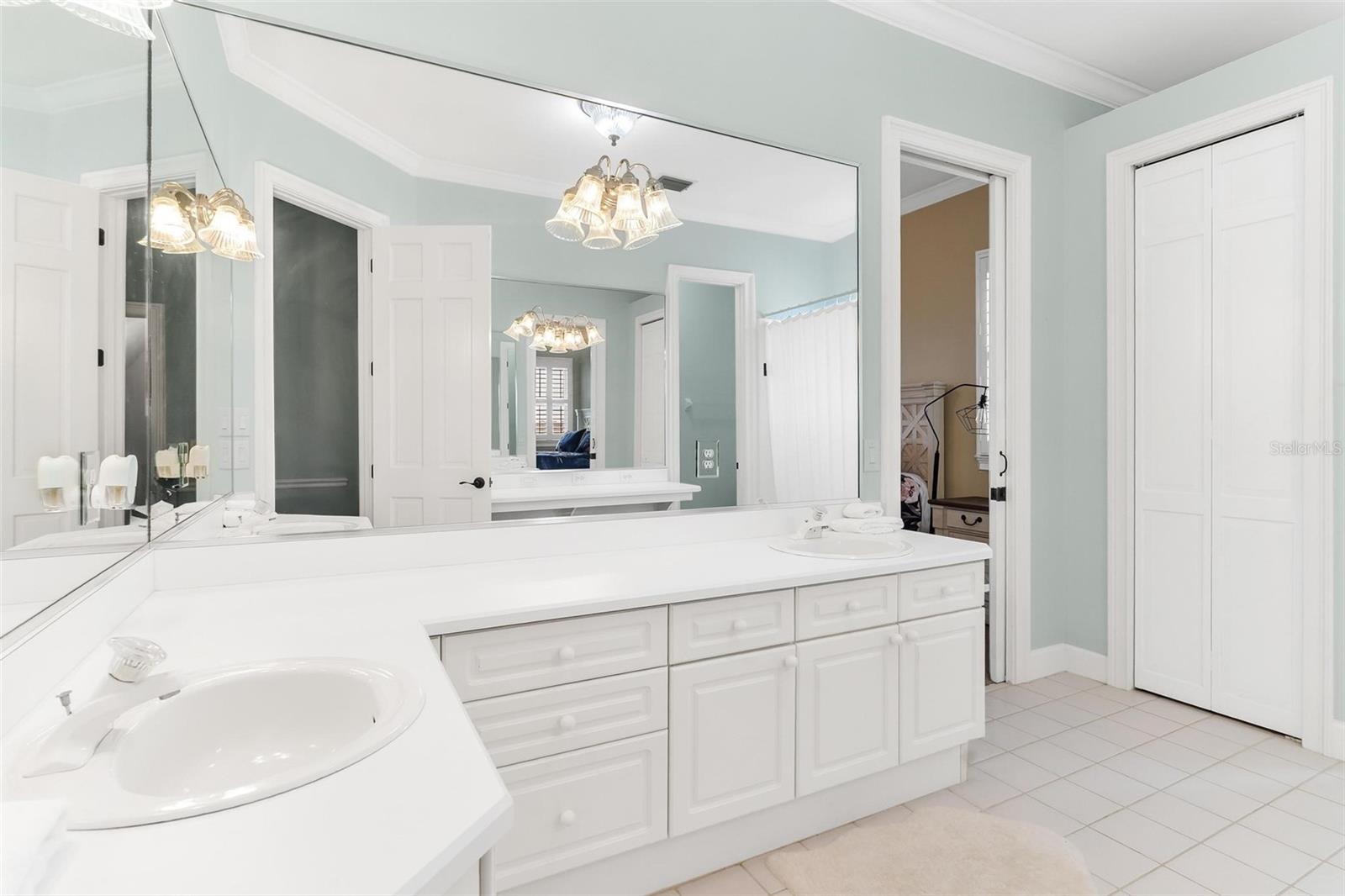 1641 EDGEWATER DR, MOUNT DORA, FL, 32757