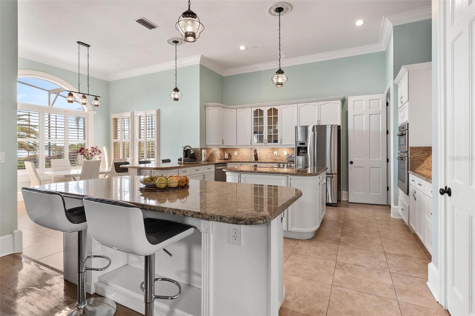 1641 EDGEWATER DR, MOUNT DORA, FL, 32757
