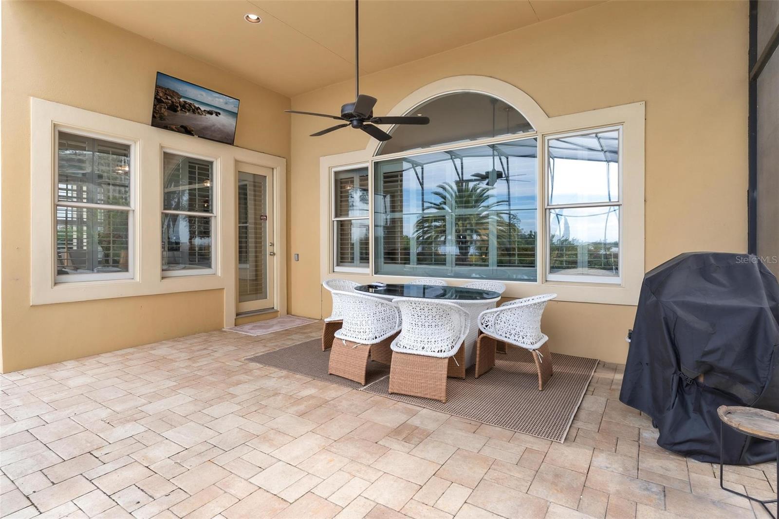 1641 EDGEWATER DR, MOUNT DORA, FL, 32757