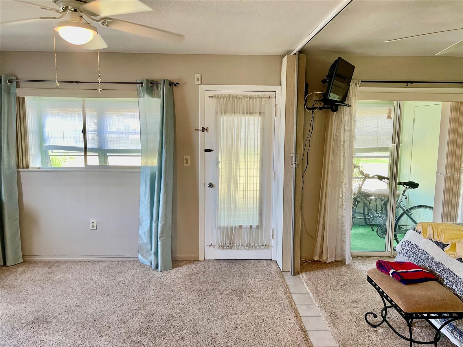 11100 86TH AVE #101, SEMINOLE, FL, 33772