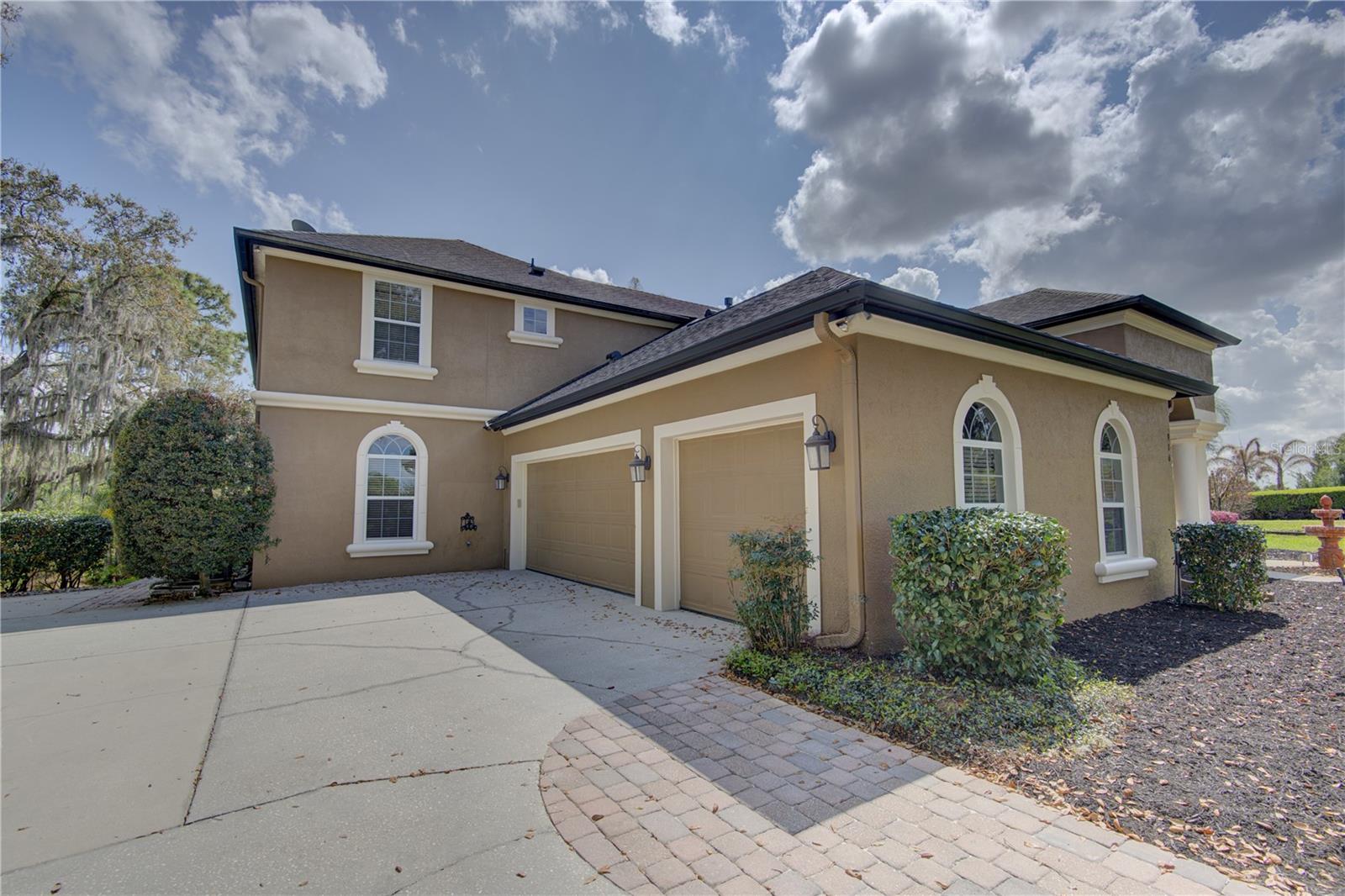 916 MILLS ESTATE PL, CHULUOTA, FL, 32766