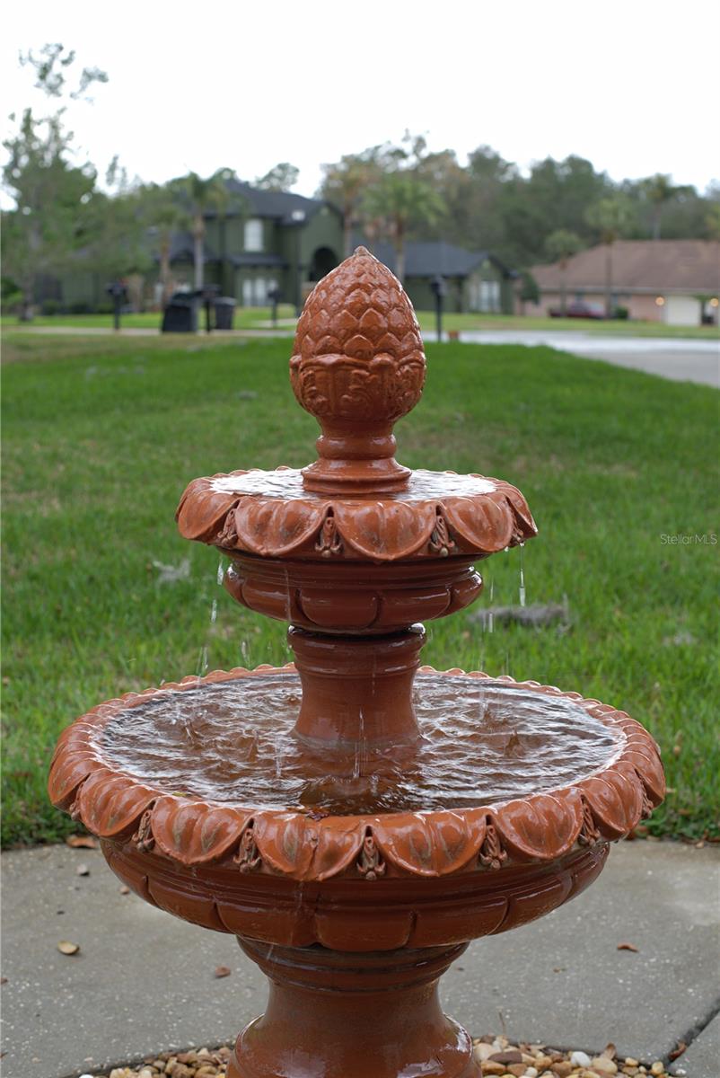 916 MILLS ESTATE PL, CHULUOTA, FL, 32766