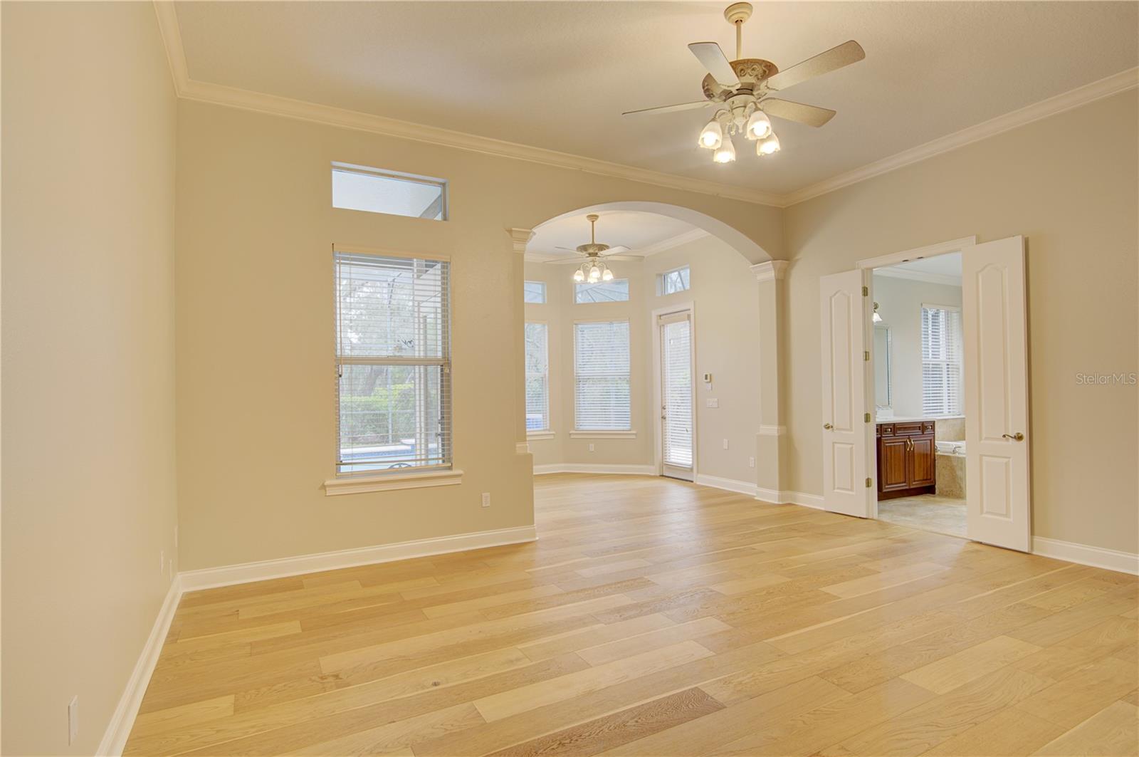 916 MILLS ESTATE PL, CHULUOTA, FL, 32766