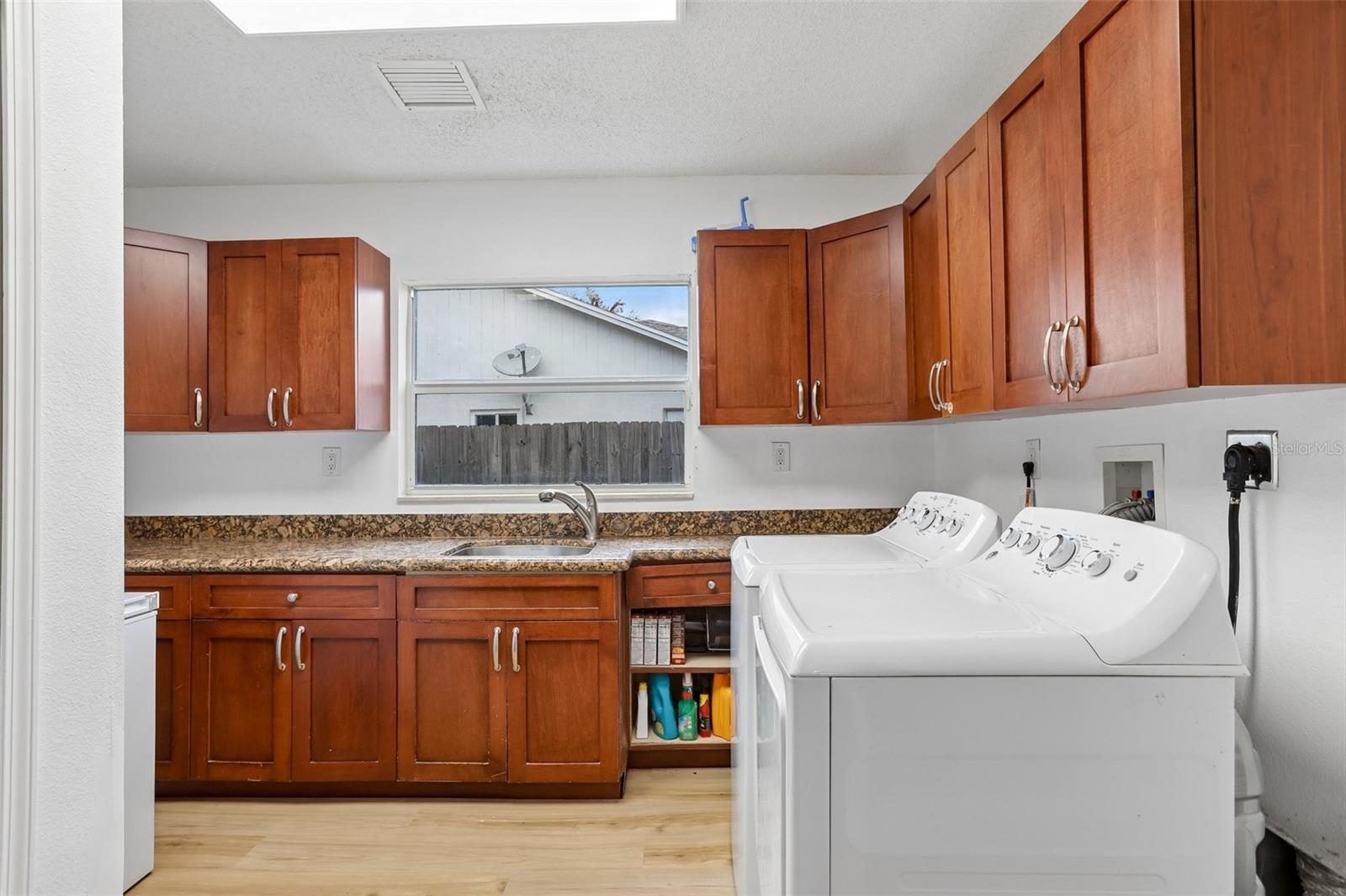 1525 KESTREL WAY, BRANDON, FL, 33511
