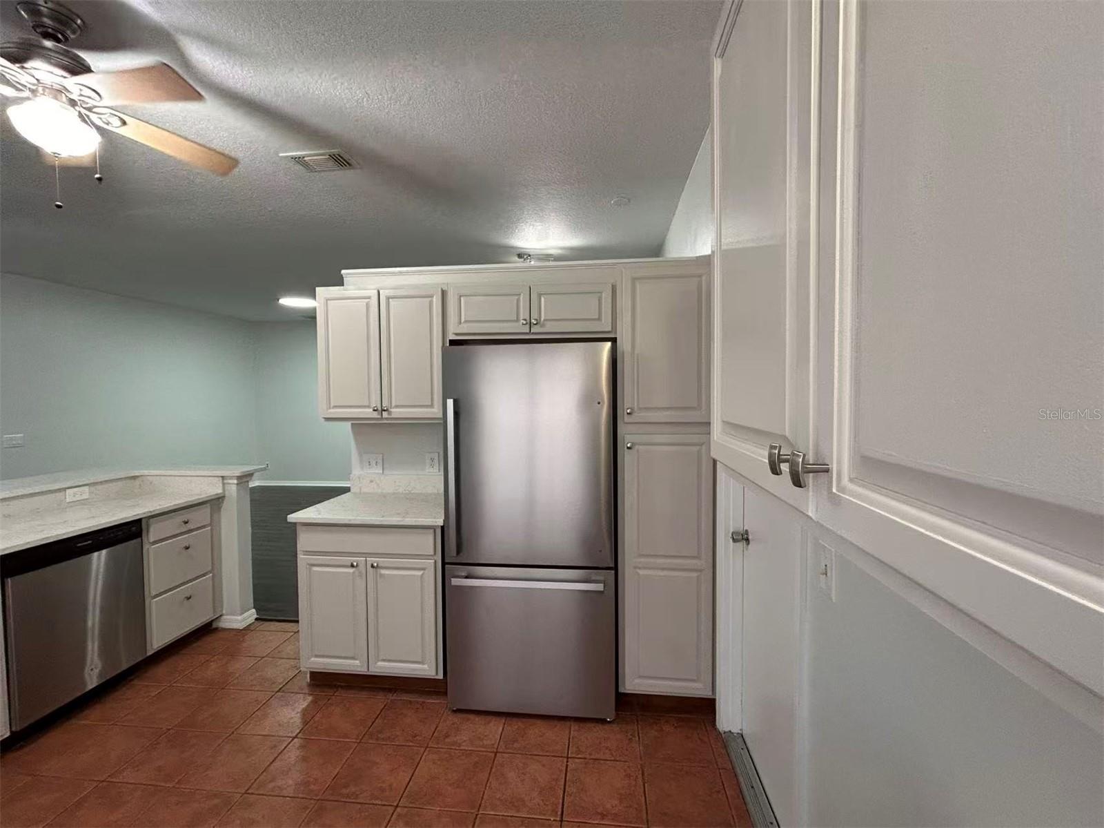 1046 WHITTIER CIR, OVIEDO, FL, 32765