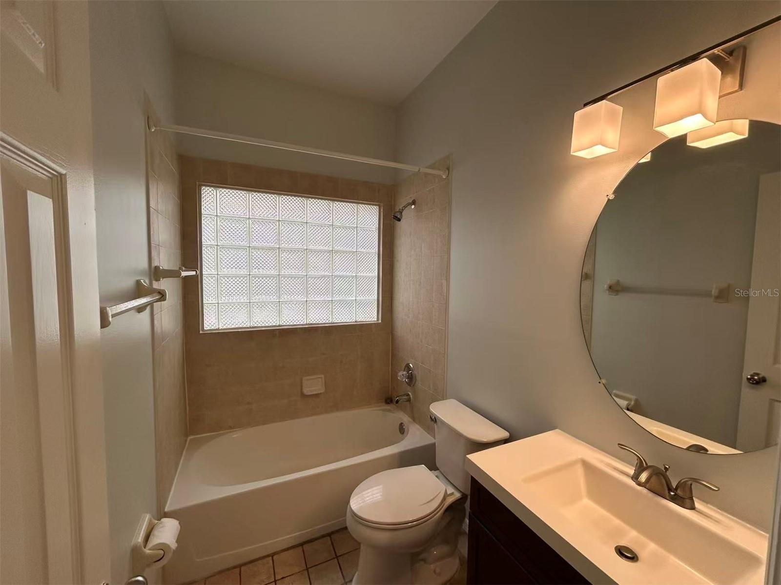 1046 WHITTIER CIR, OVIEDO, FL, 32765