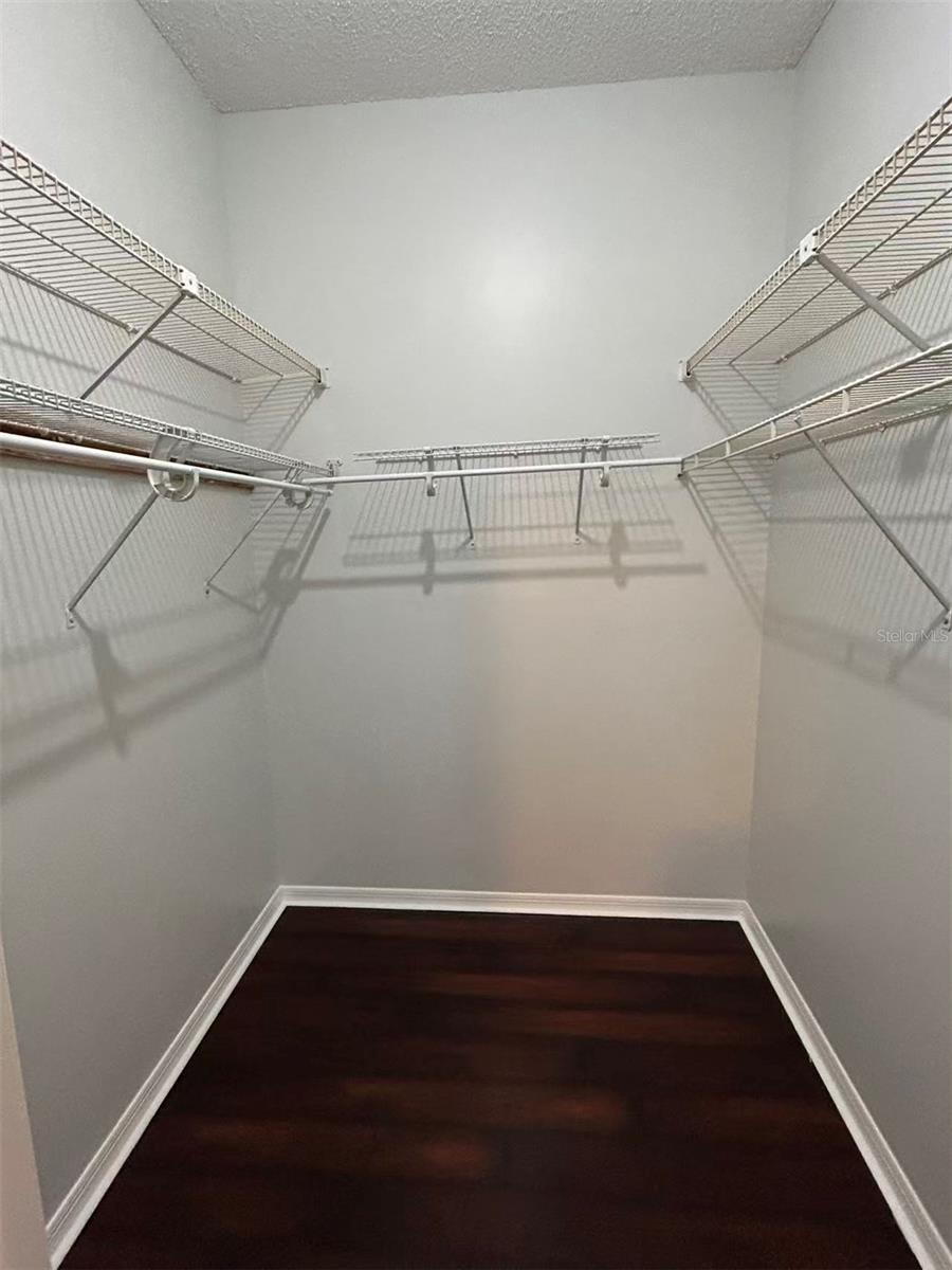 1046 WHITTIER CIR, OVIEDO, FL, 32765
