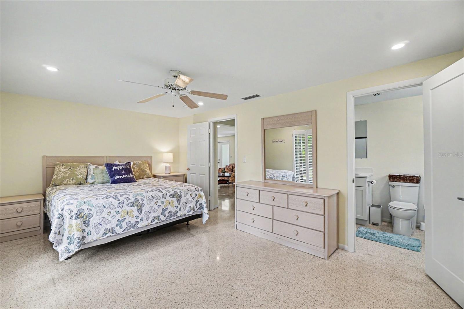 413 PAMETO RD, NOKOMIS, FL, 34275