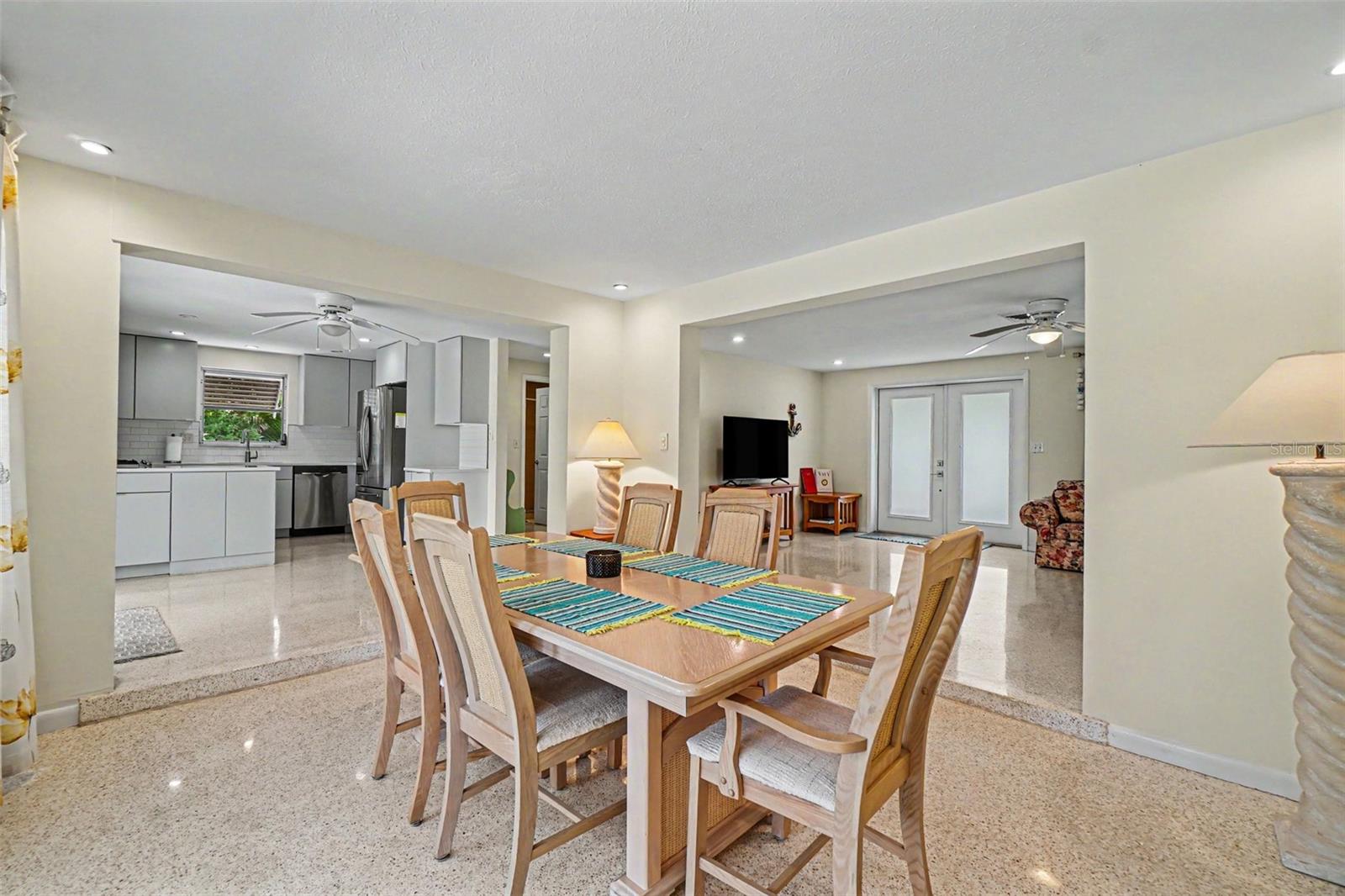 413 PAMETO RD, NOKOMIS, FL, 34275