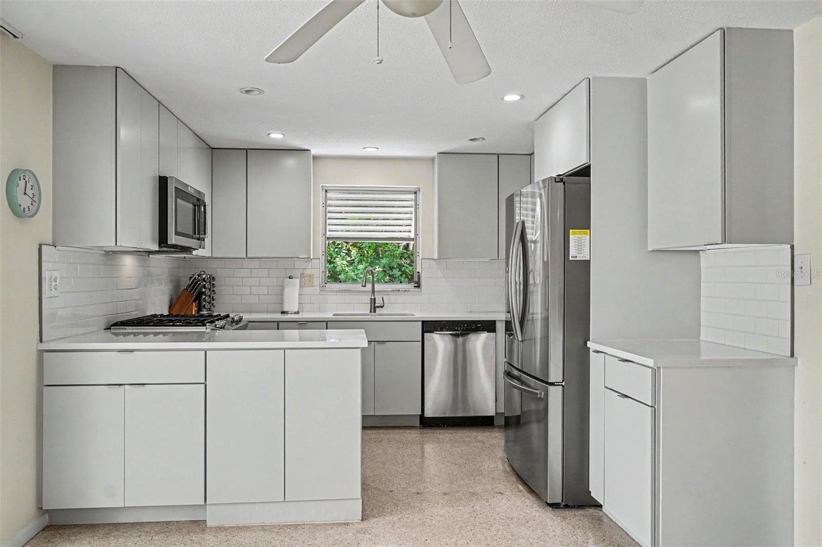 413 PAMETO RD, NOKOMIS, FL, 34275
