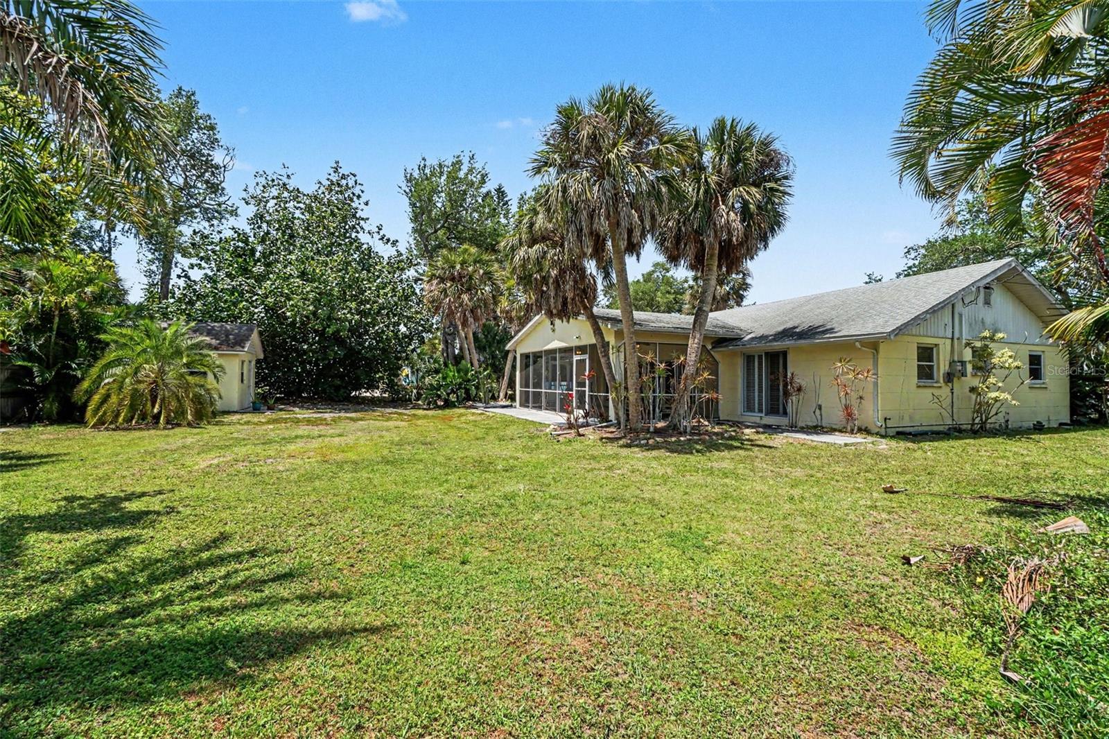 413 PAMETO RD, NOKOMIS, FL, 34275