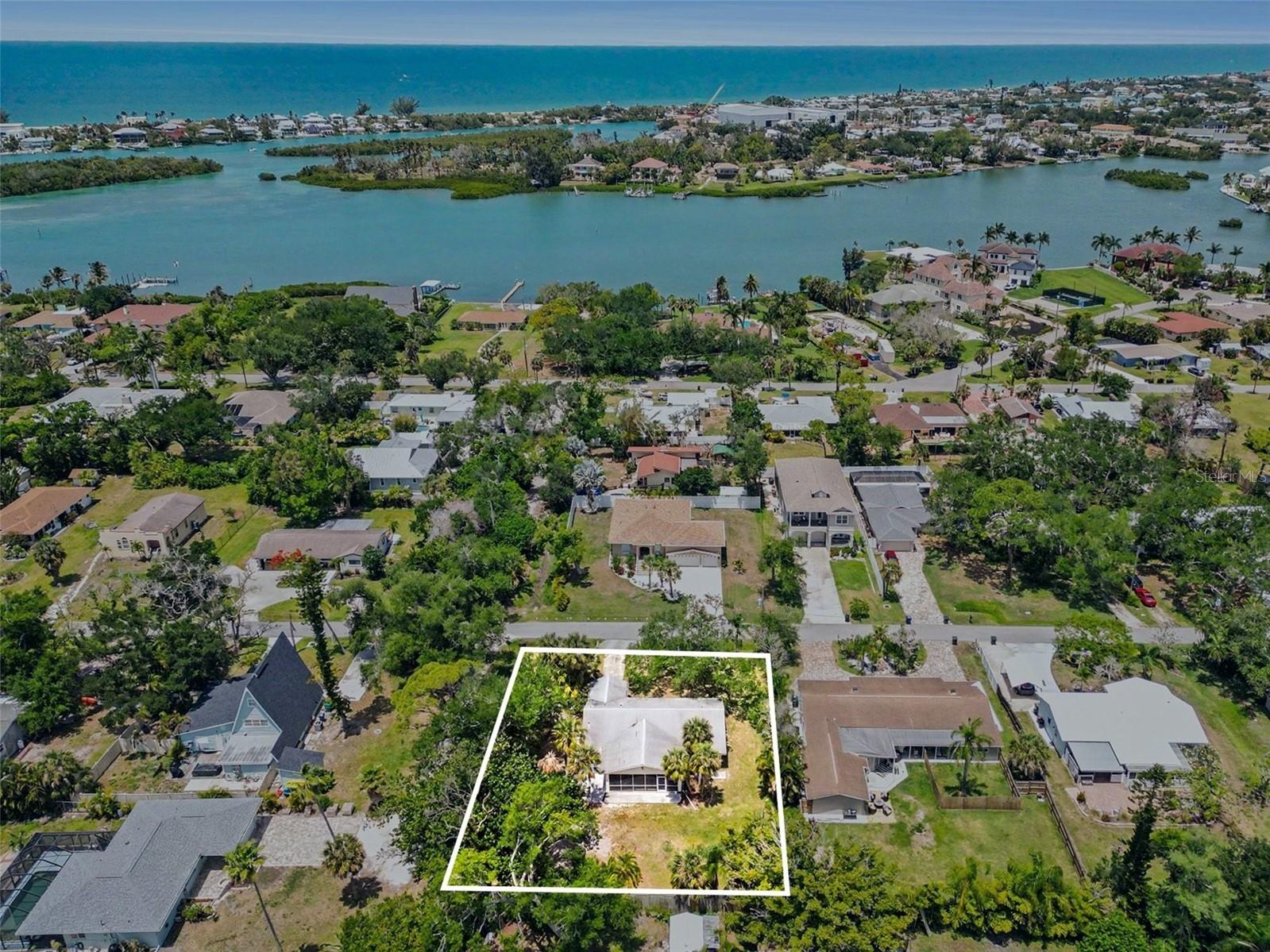 413 PAMETO RD, NOKOMIS, FL, 34275