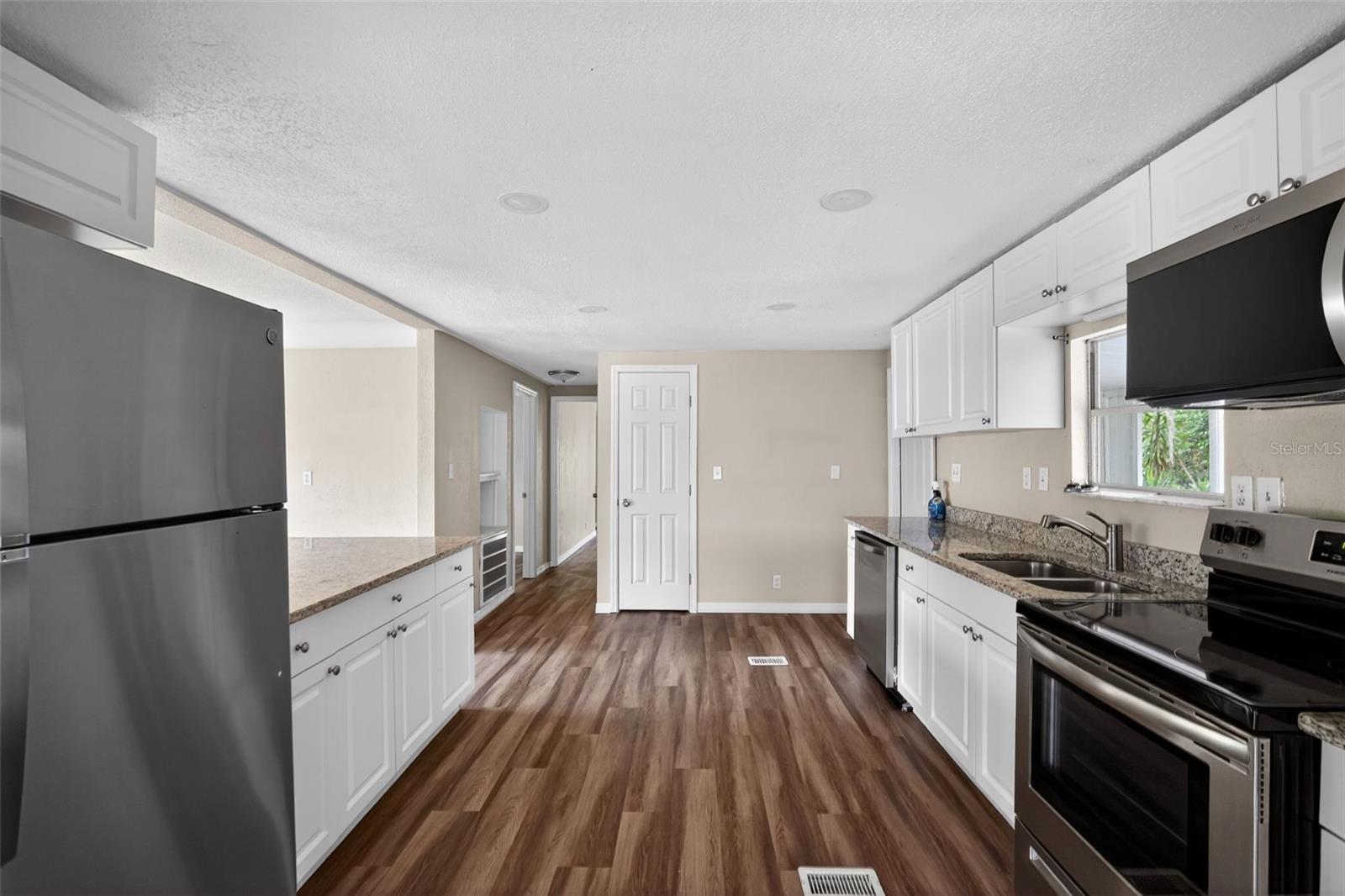 3302 PEACHTREE HILL RD, LAKELAND, FL, 33801