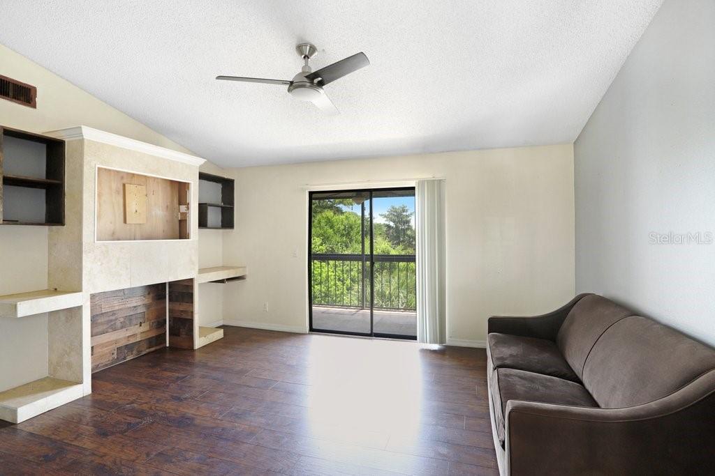 2030 CASCADES BLVD #302, KISSIMMEE, FL, 34741