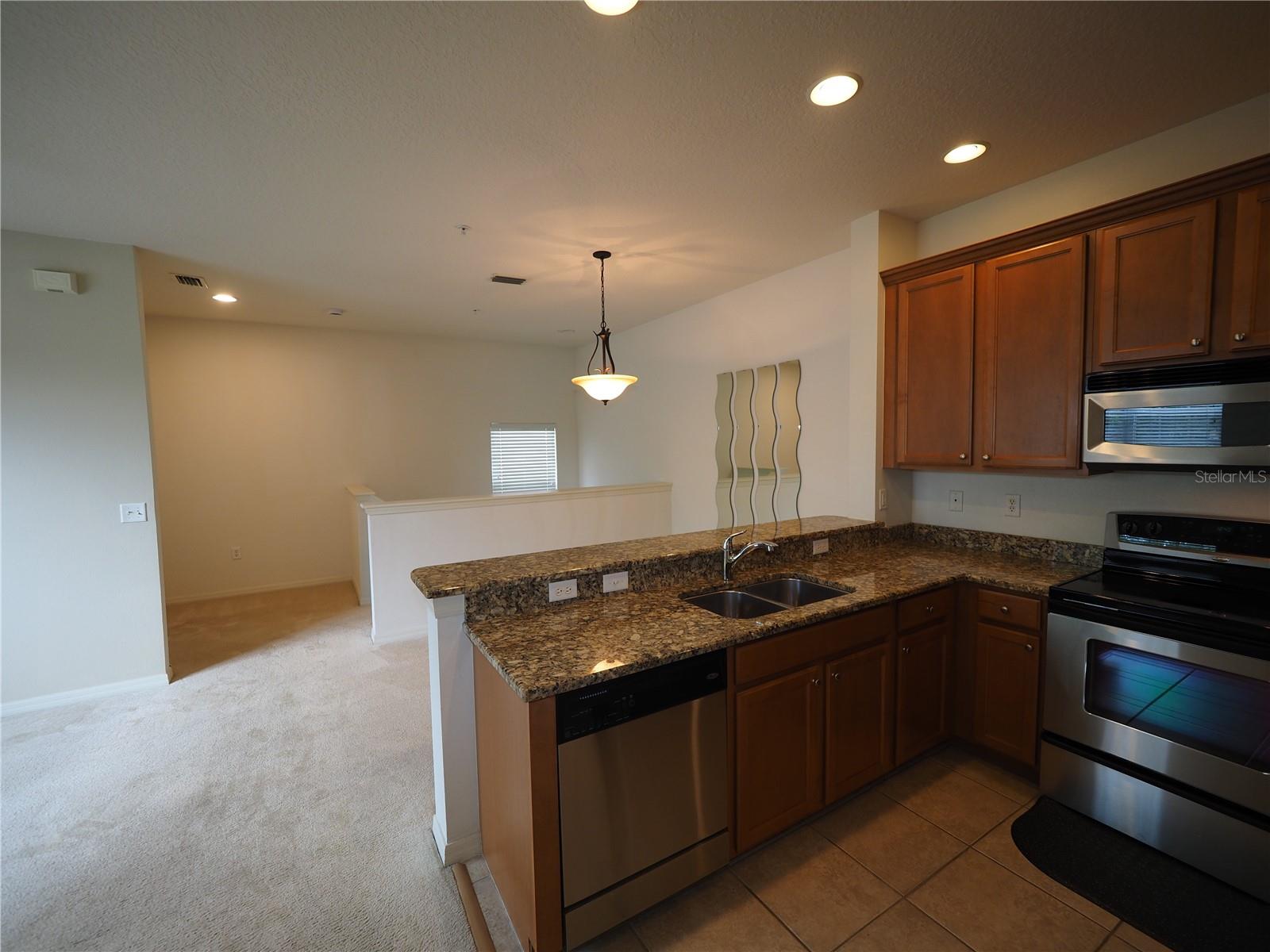 3617 PARKRIDGE CIR #11-202, SARASOTA, FL, 34243