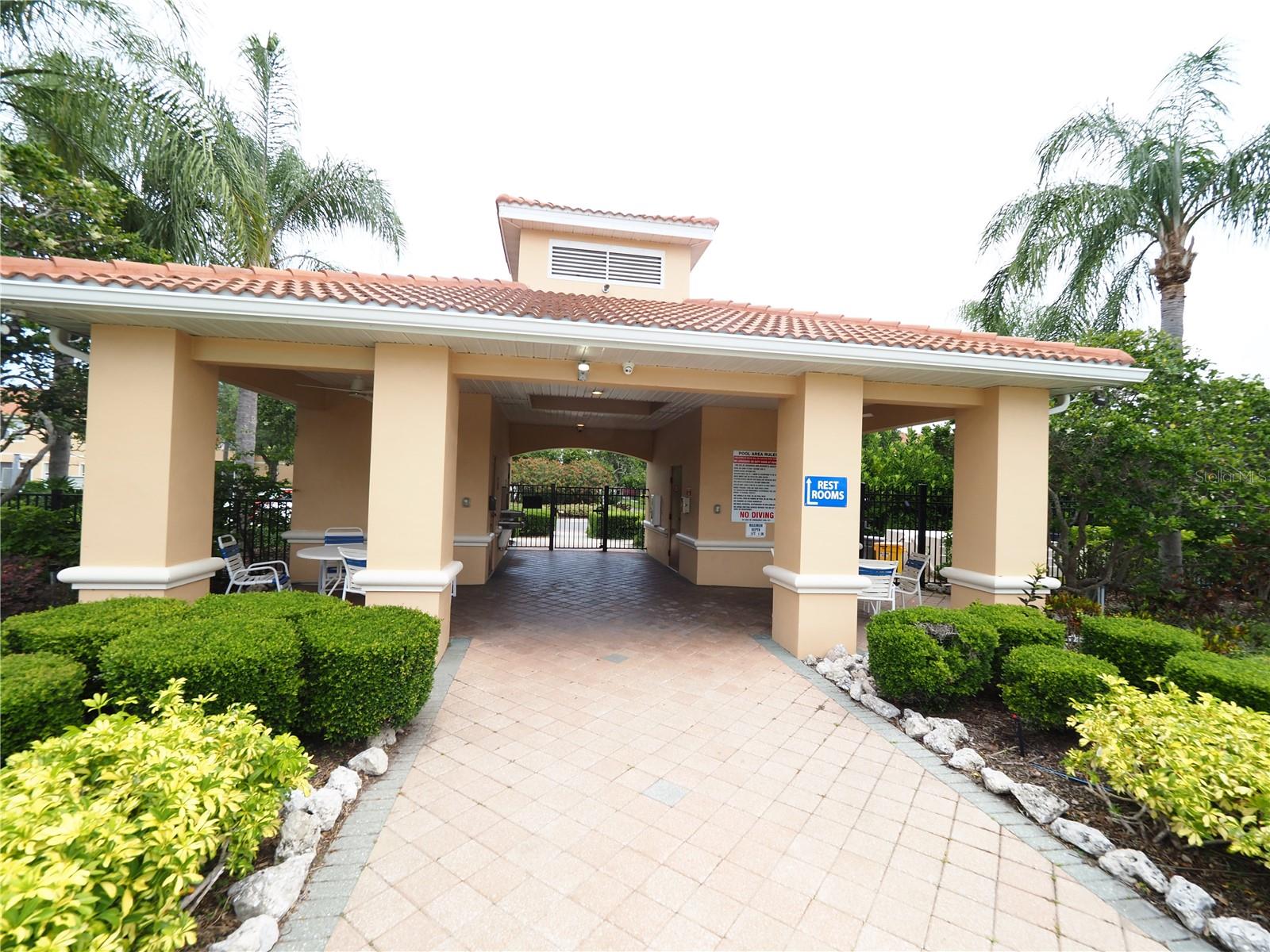 3617 PARKRIDGE CIR #11-202, SARASOTA, FL, 34243
