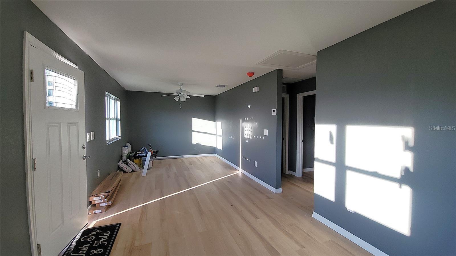 1025 N CLARA AVE, DELAND, FL, 32720