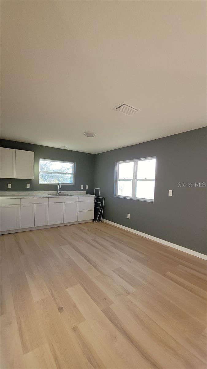 1025 N CLARA AVE, DELAND, FL, 32720
