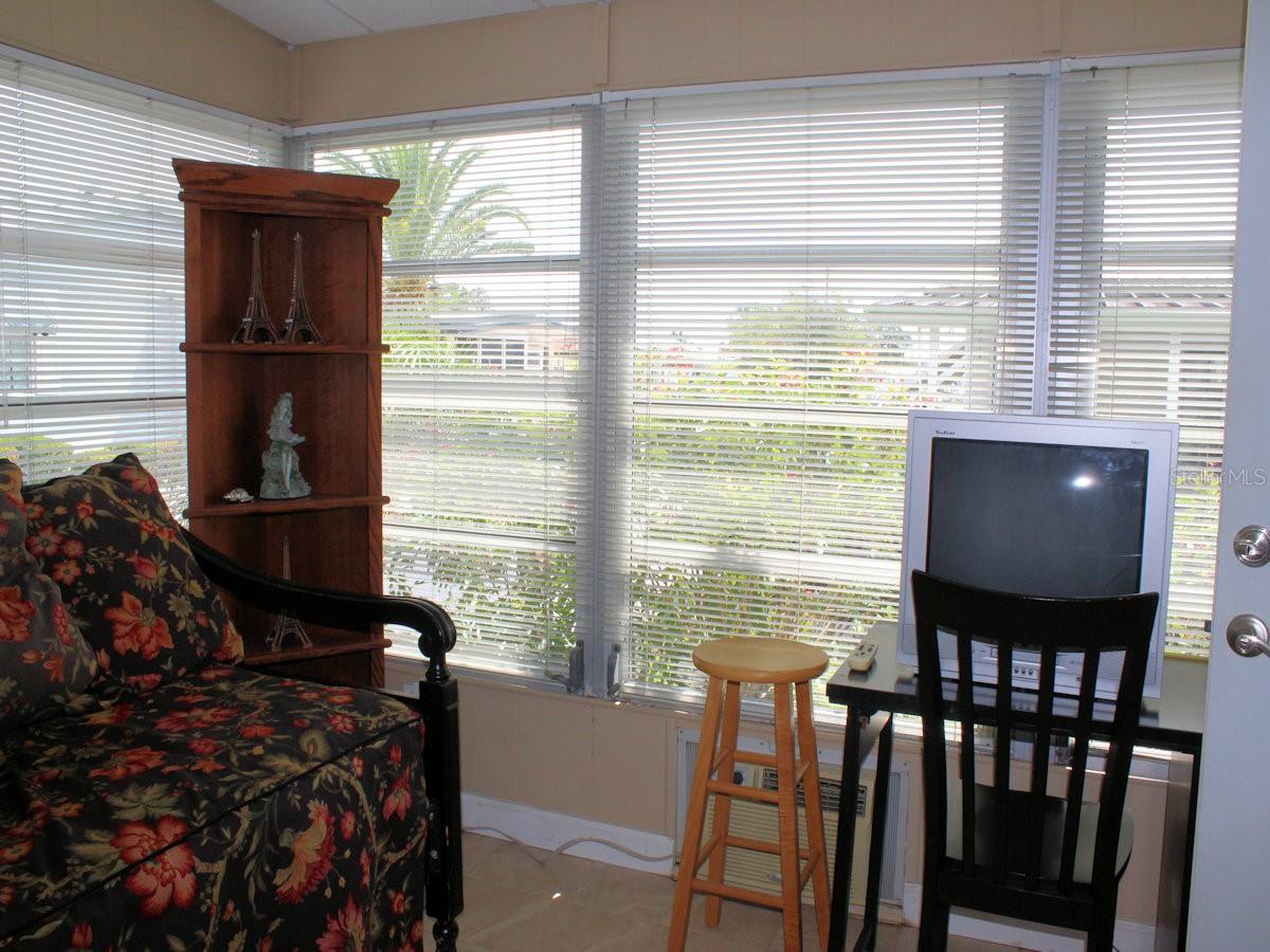 26 ROYAL PALM CIR, LARGO, FL, 33778