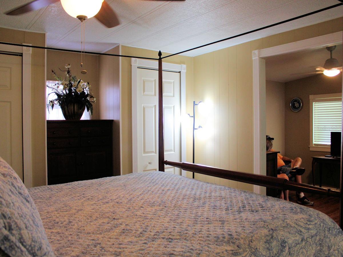 26 ROYAL PALM CIR, LARGO, FL, 33778