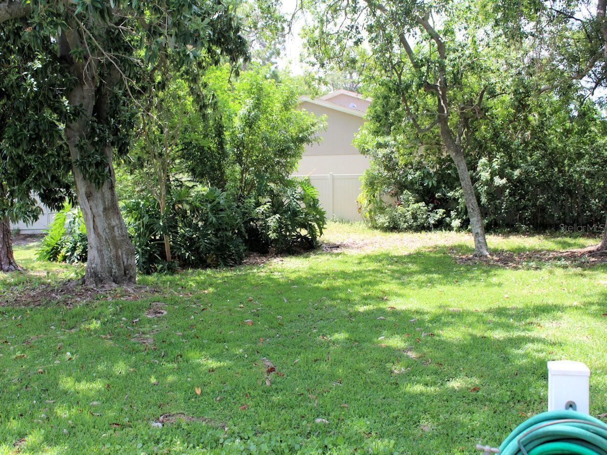 26 ROYAL PALM CIR, LARGO, FL, 33778