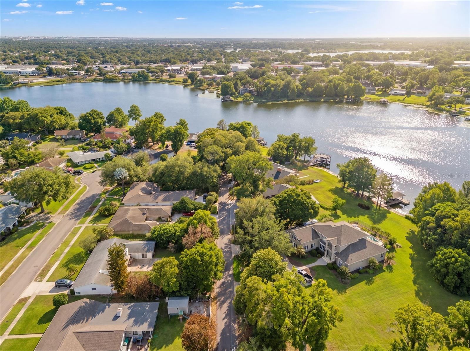 517 DERRY DOWN RD, ORLANDO, FL, 32806