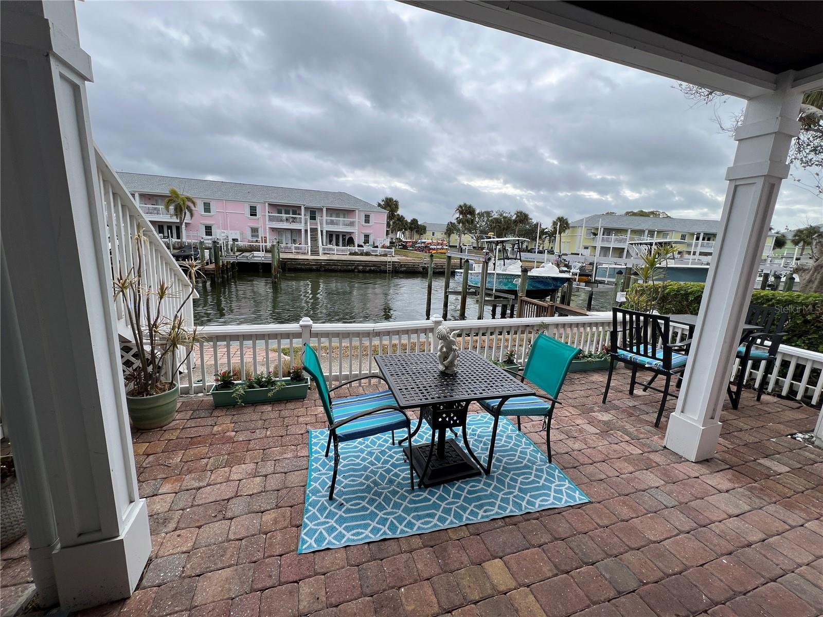 5164 BEACH DR SE #B furnished, ST PETERSBURG, FL, 33705