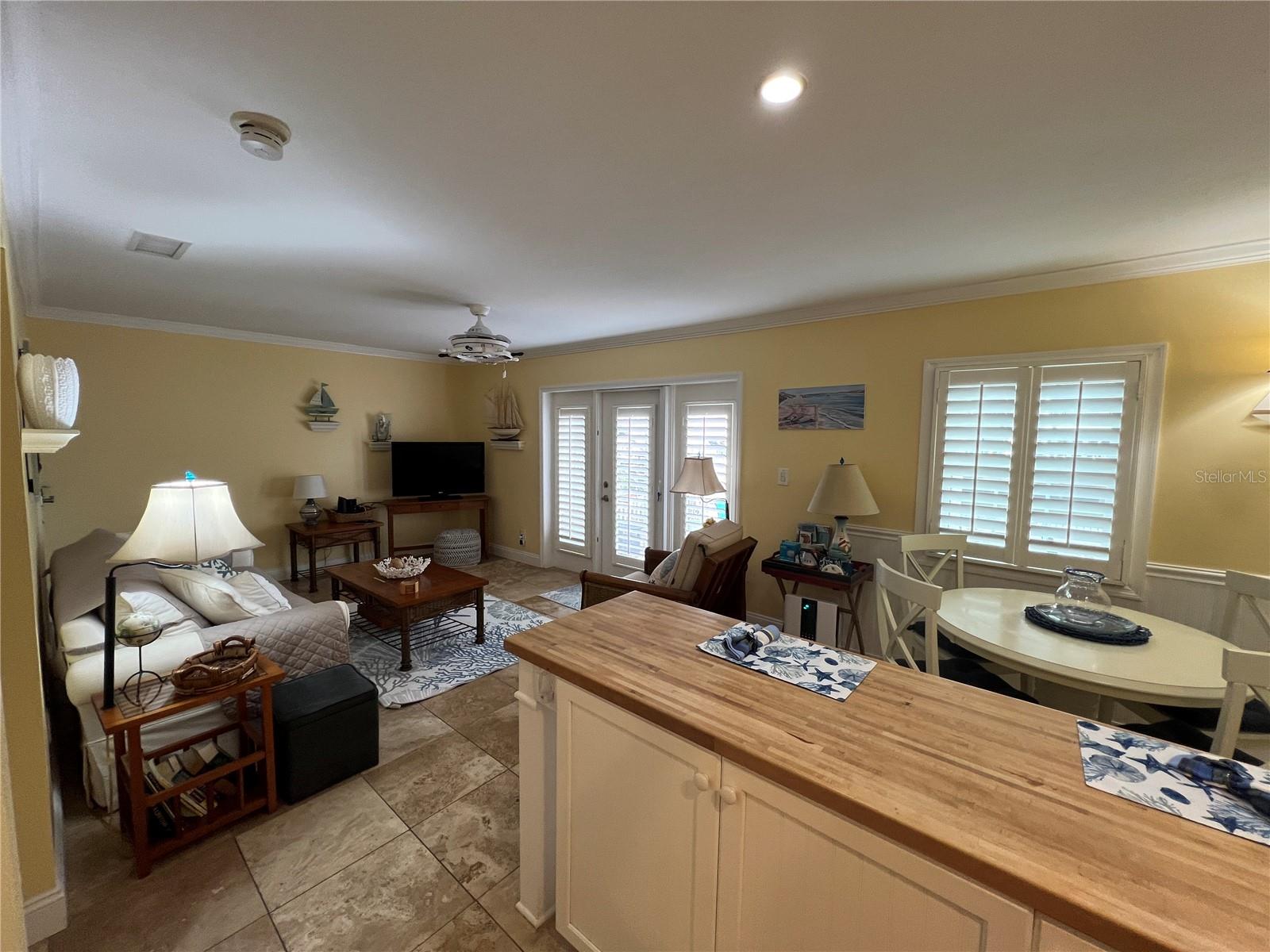 5164 BEACH DR SE #B furnished, ST PETERSBURG, FL, 33705
